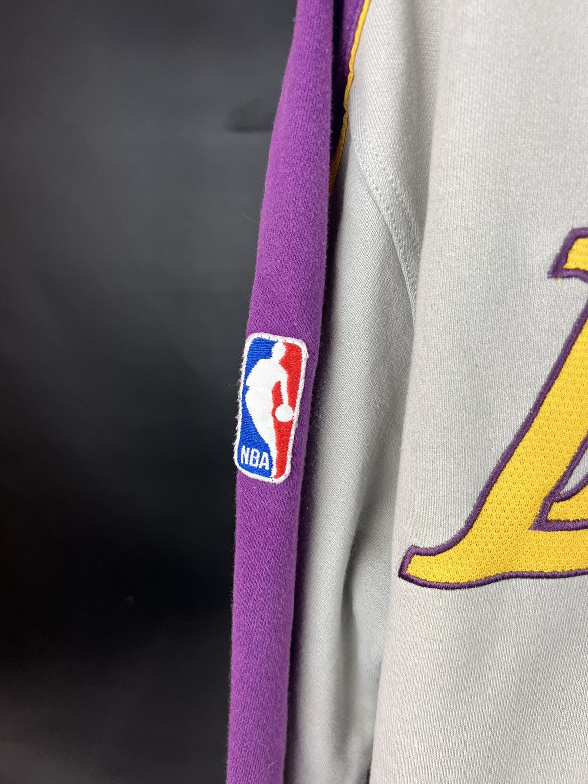 Adidas × NBA × Vintage VTG Adidas Lakers NBA Gray with Purple Full Zip Sweatshirt Size US L / EU 52-54 / 3 - 3 Thumbnail