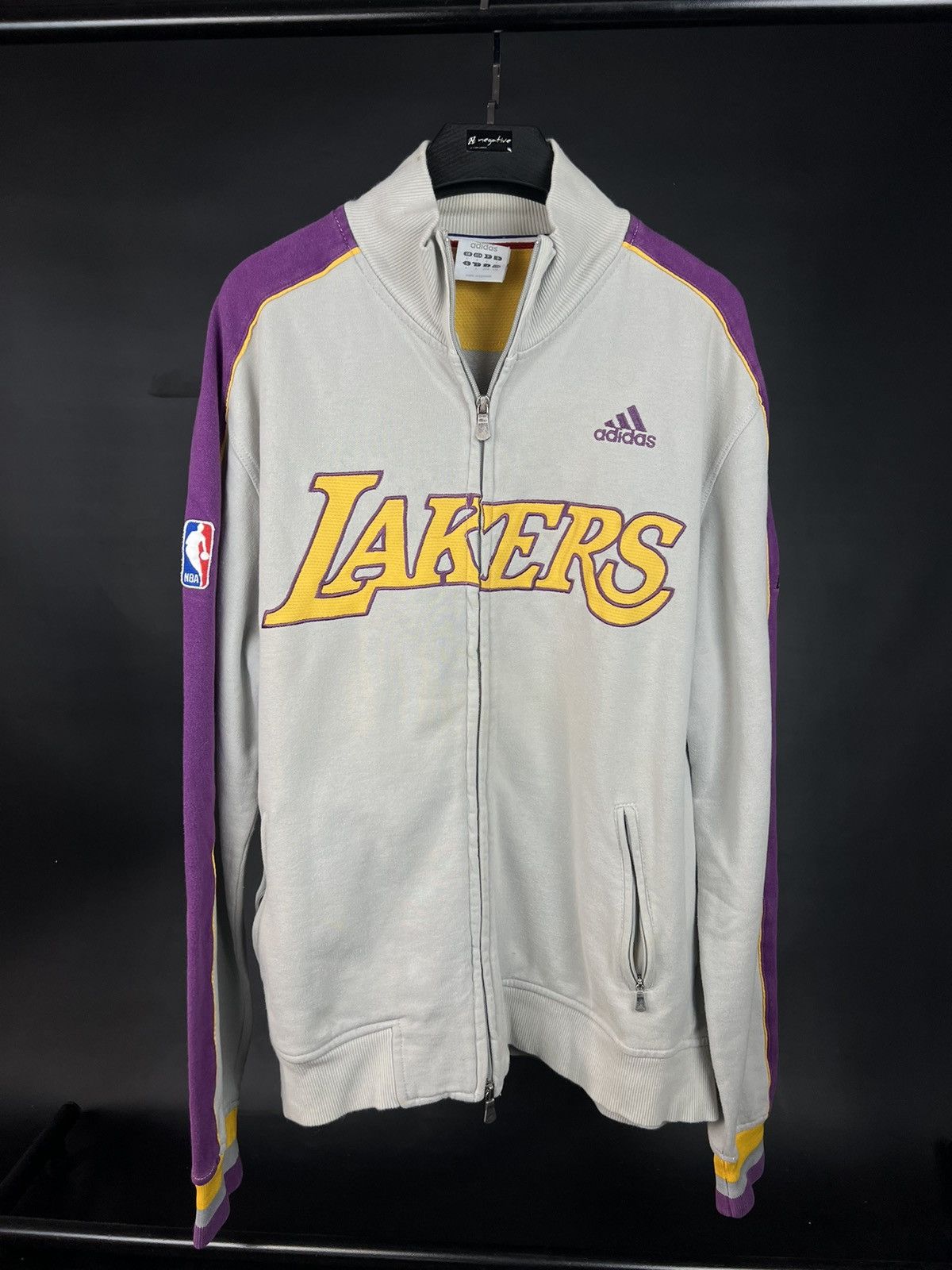 Adidas × NBA × Vintage VTG Adidas Lakers NBA Gray with Purple Full Zip Sweatshirt Size US L / EU 52-54 / 3 - 1 Thumbnail