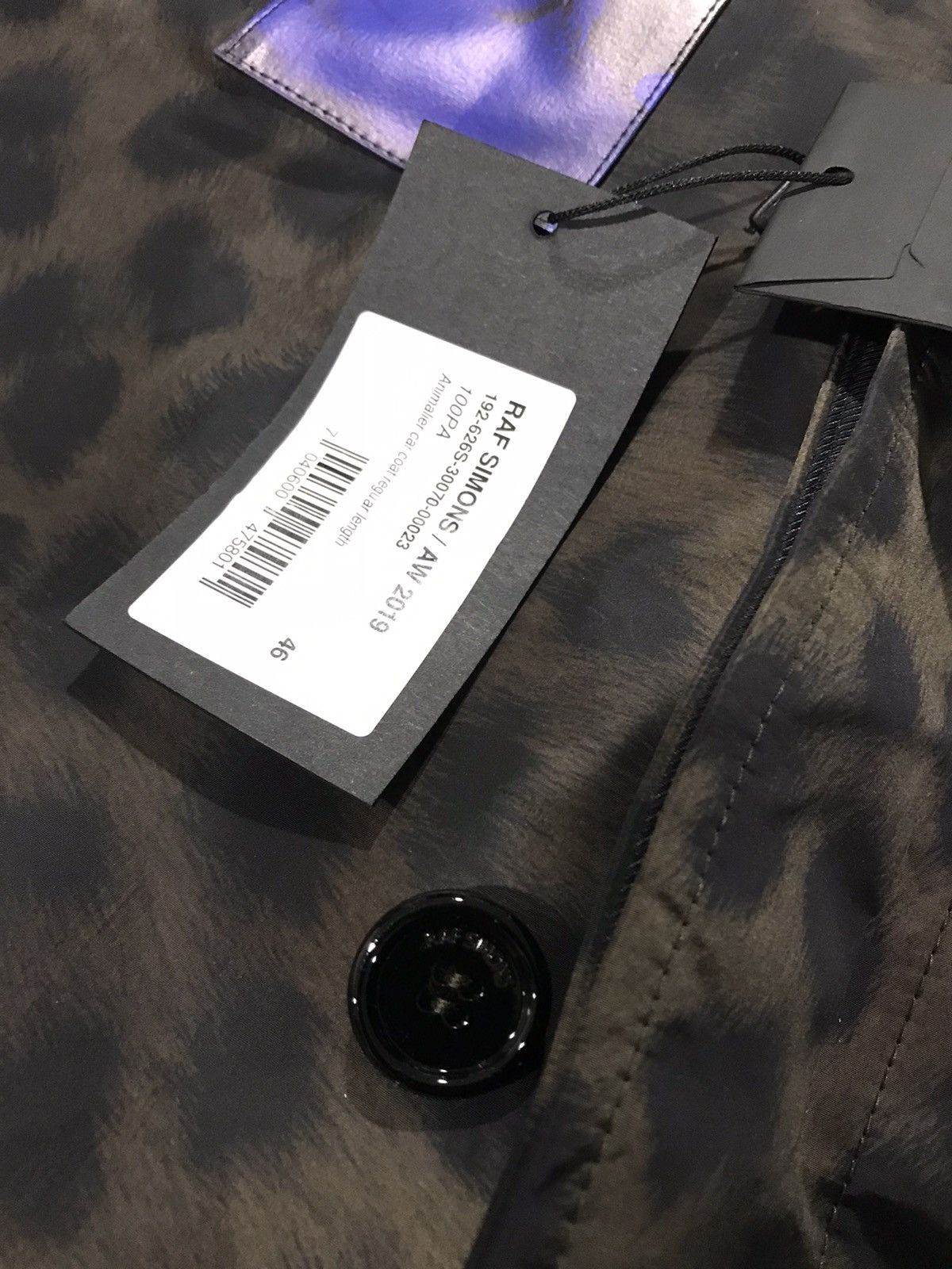Raf Simons Raf Simons AW 19 oversized animal print coat. 46/S$3000 Size US S / EU 44-46 / 1 - 3 Thumbnail