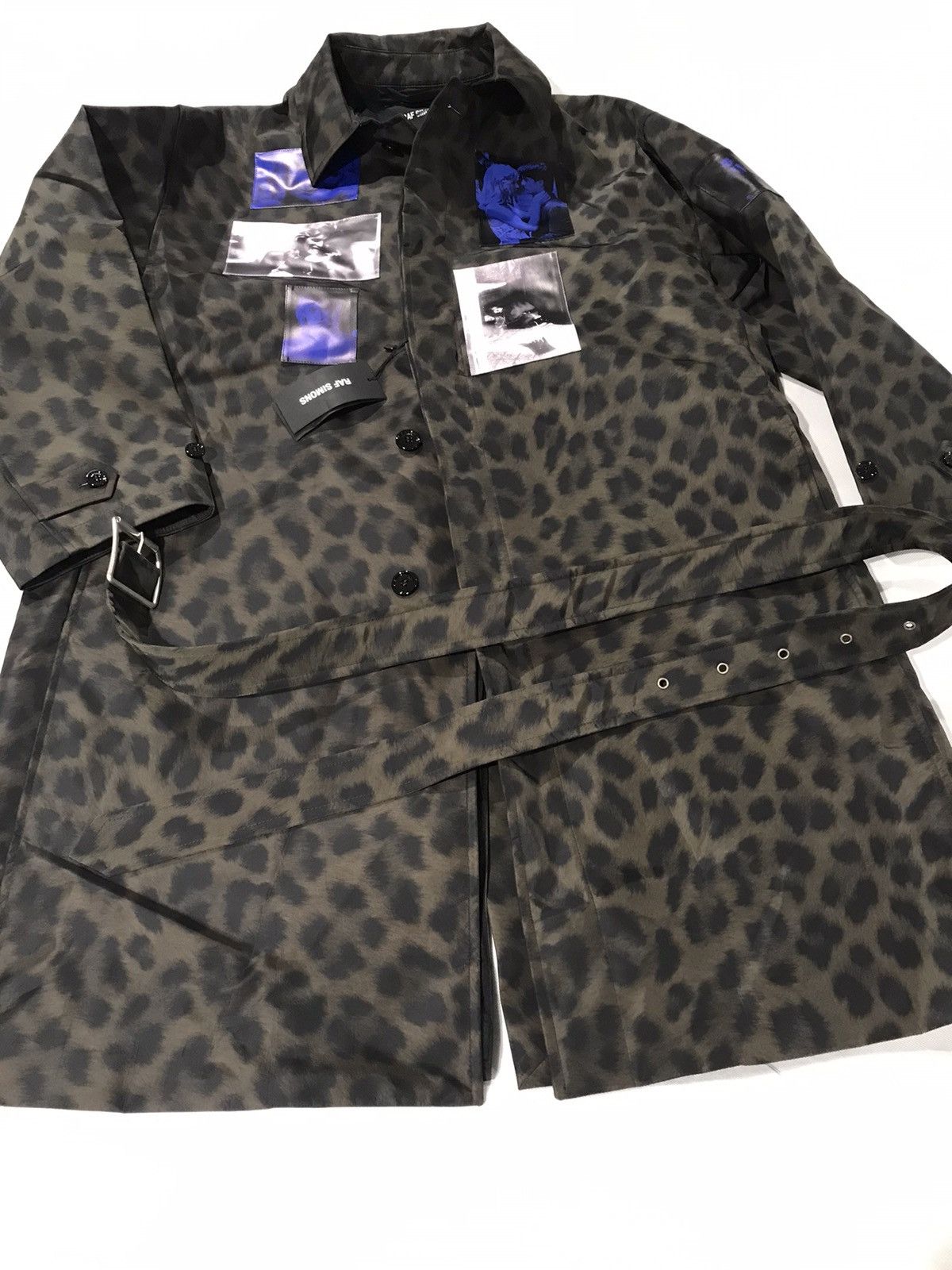 Raf Simons Raf Simons AW 19 oversized animal print coat. 46/S$3000 Size US S / EU 44-46 / 1 - 2 Thumbnail
