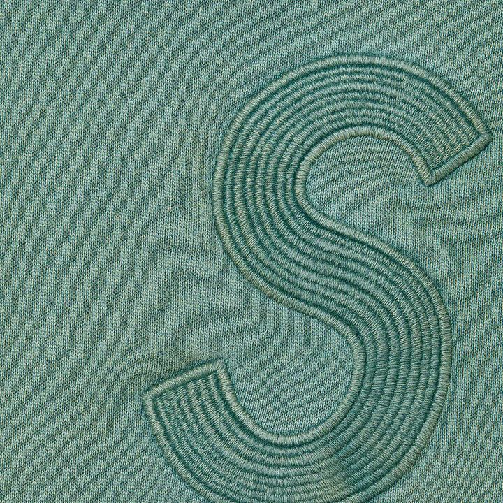Supreme Supreme S Embroidered Over Dye Hoodie Green Size US XXL / EU 58 / 5 - 2 Thumbnail