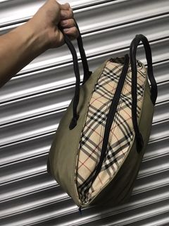 Burberry, Bags, Burberry Vintage Bag Purse Nova Check London Pochette Y2k  Tartan