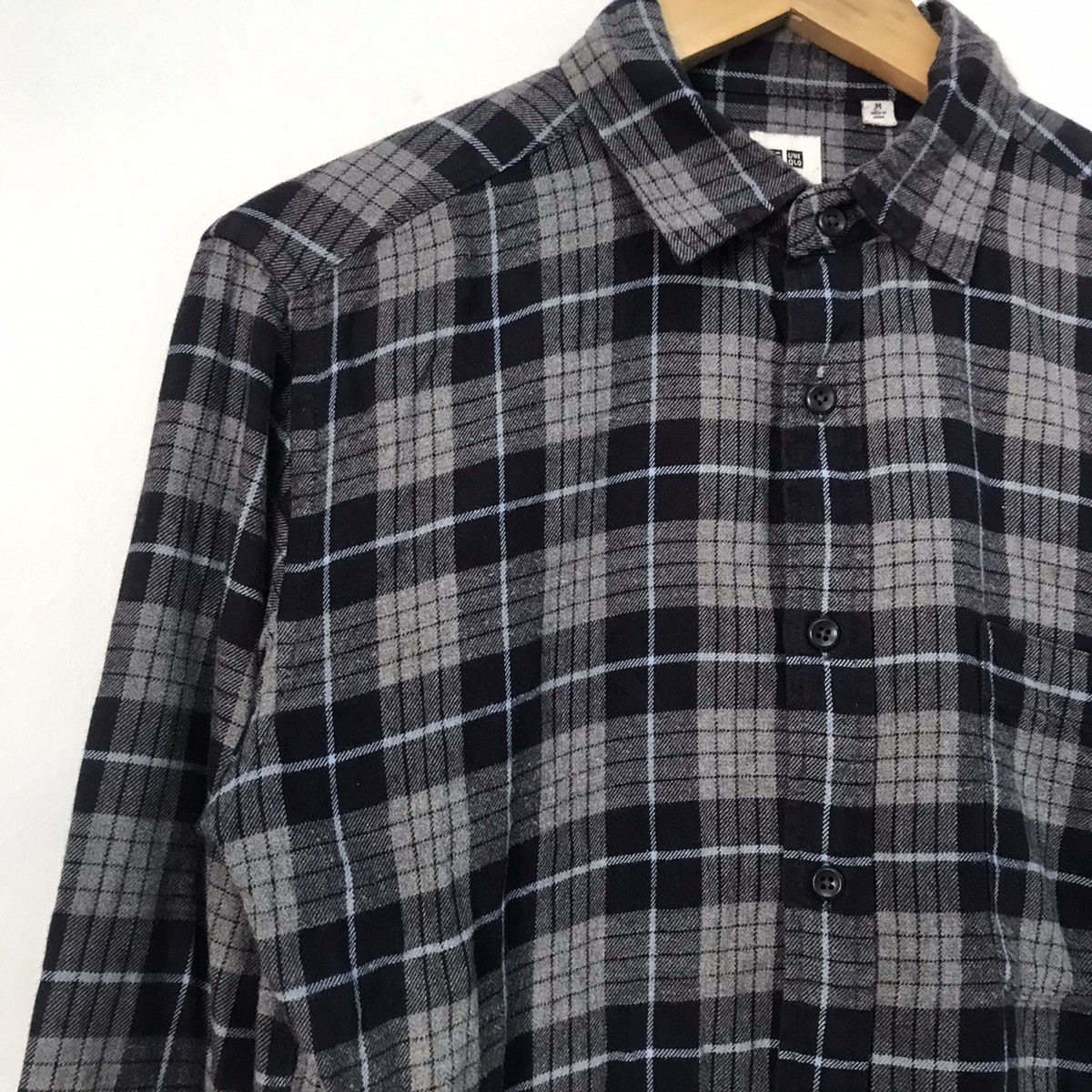 Flannel Nice❗️Uniqlo Flannel Button Up Shirt Grey Size US M / EU 48-50 / 2 - 3 Thumbnail