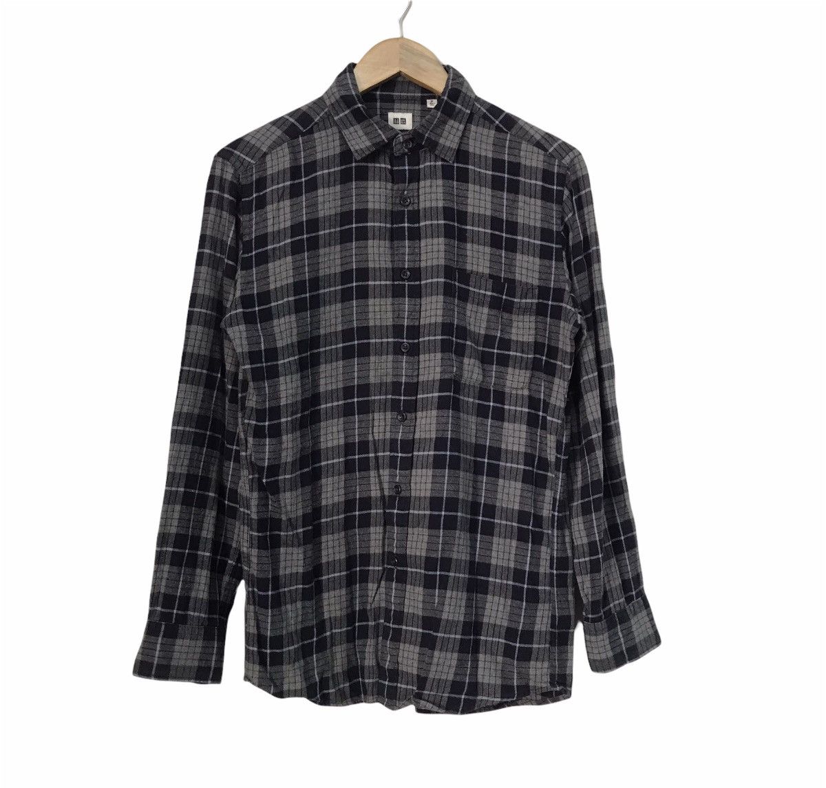 Flannel Nice❗️Uniqlo Flannel Button Up Shirt Grey Size US M / EU 48-50 / 2 - 1 Thumbnail