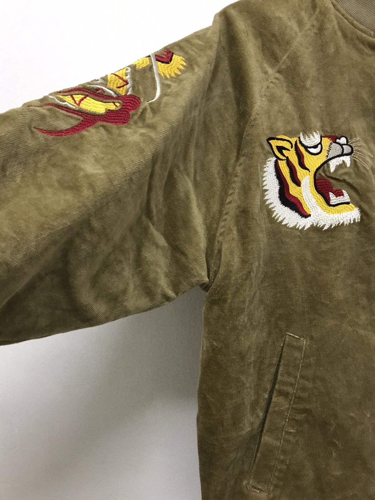 Avirex Vintage Avirex Sukajan Embroidery Dragon Reversible Jacket Size US L / EU 52-54 / 3 - 9 Thumbnail