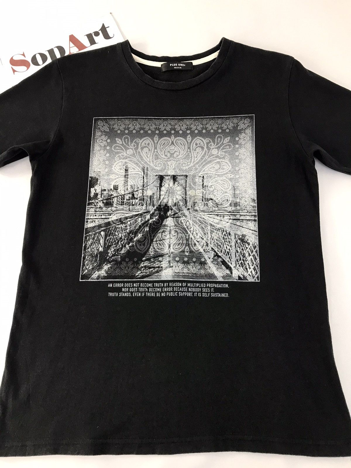 Japanese Brand Vintage Plus One Paisley Art Tee Design Size US S / EU 44-46 / 1 - 3 Thumbnail