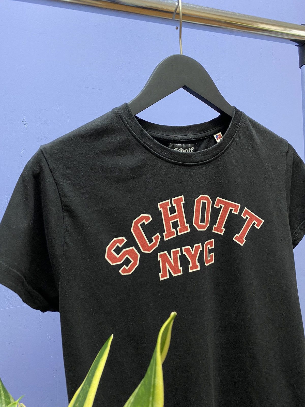Schott Schott NYC Big Logo T Shirt Men’s S Black Logo Size US S / EU 44-46 / 1 - 6 Thumbnail