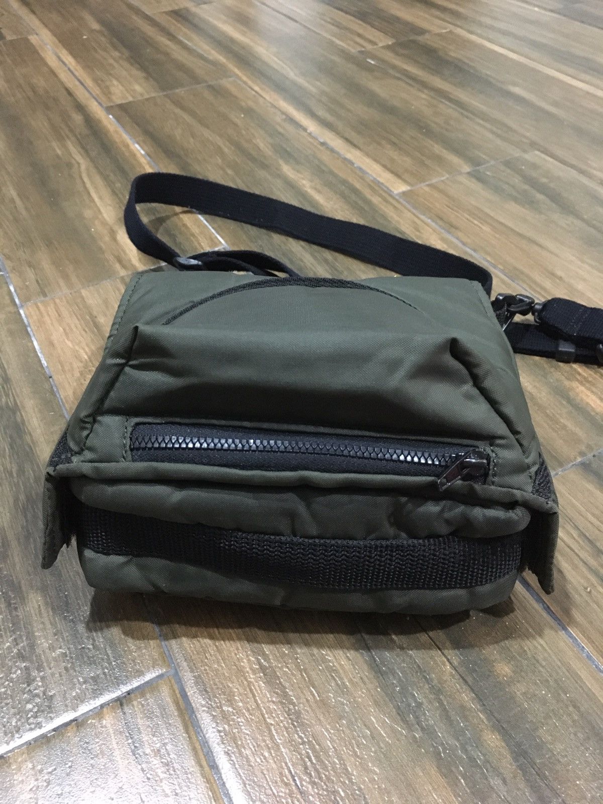 Final Home FINAL HOME DEFORMATION SLING BAG Size ONE SIZE - 7 Thumbnail