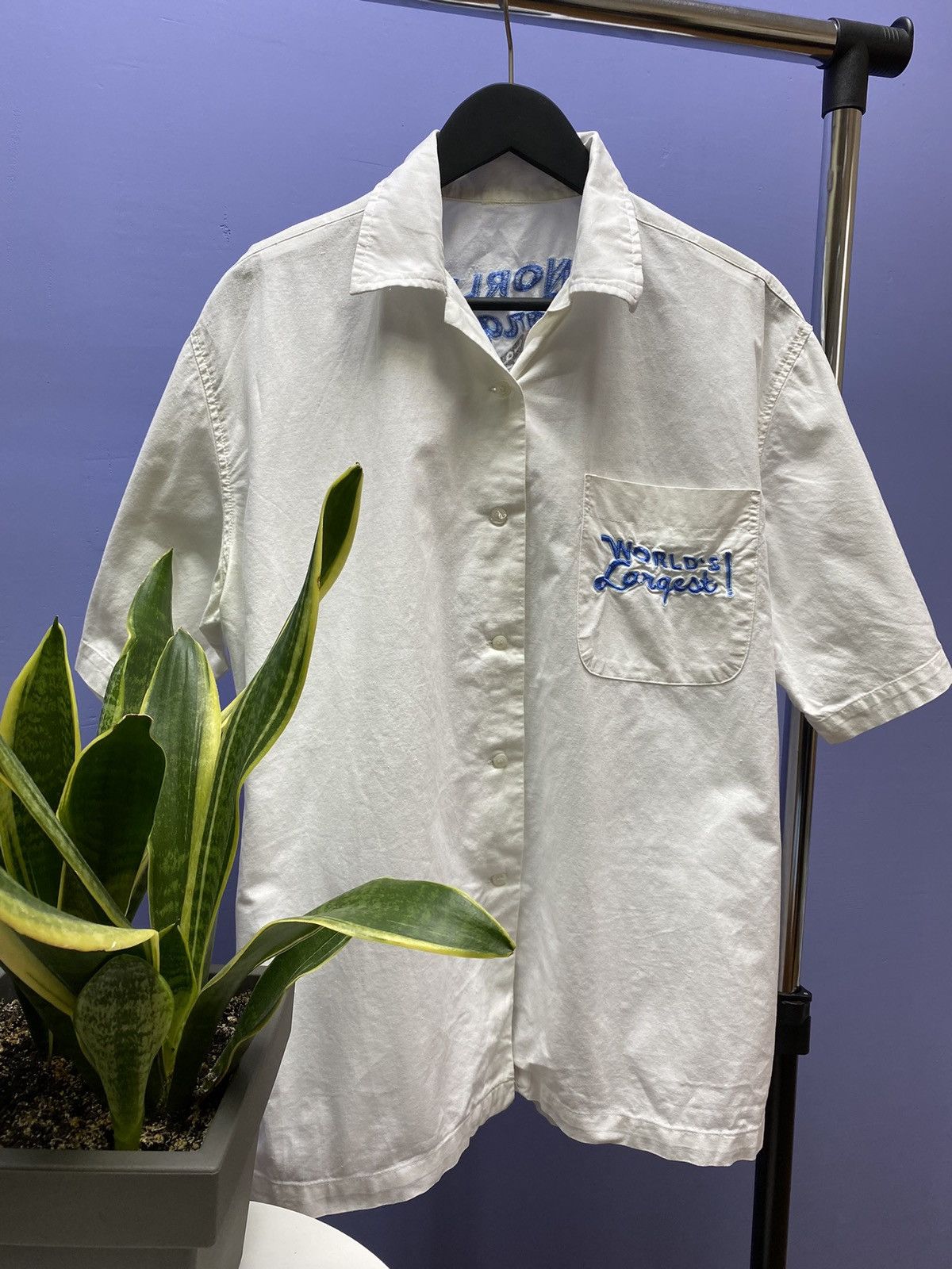 Vintage Vintage American Style “World Largest” Short Sleeve Shirt Size US L / EU 52-54 / 3 - 4 Thumbnail