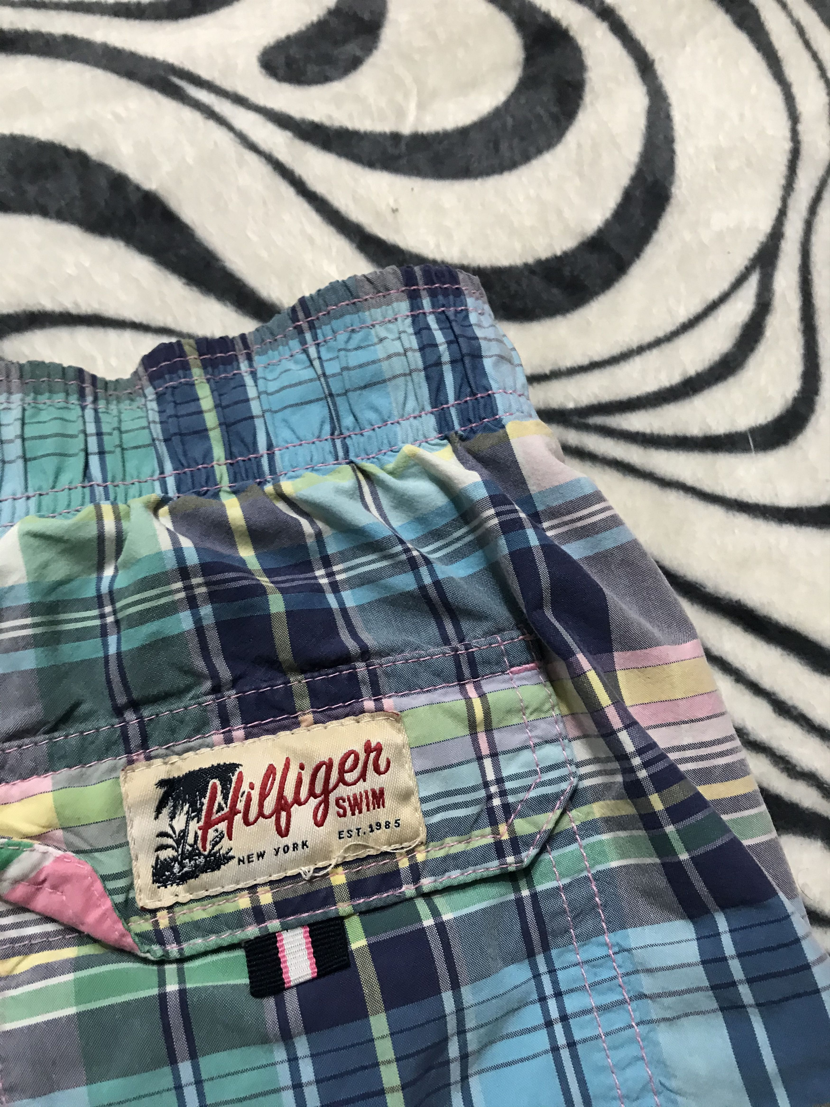 Tommy Hilfiger × Vintage Tommy Hilfiger Mens Nylon Shorts Size US 34 / EU 50 - 5 Thumbnail