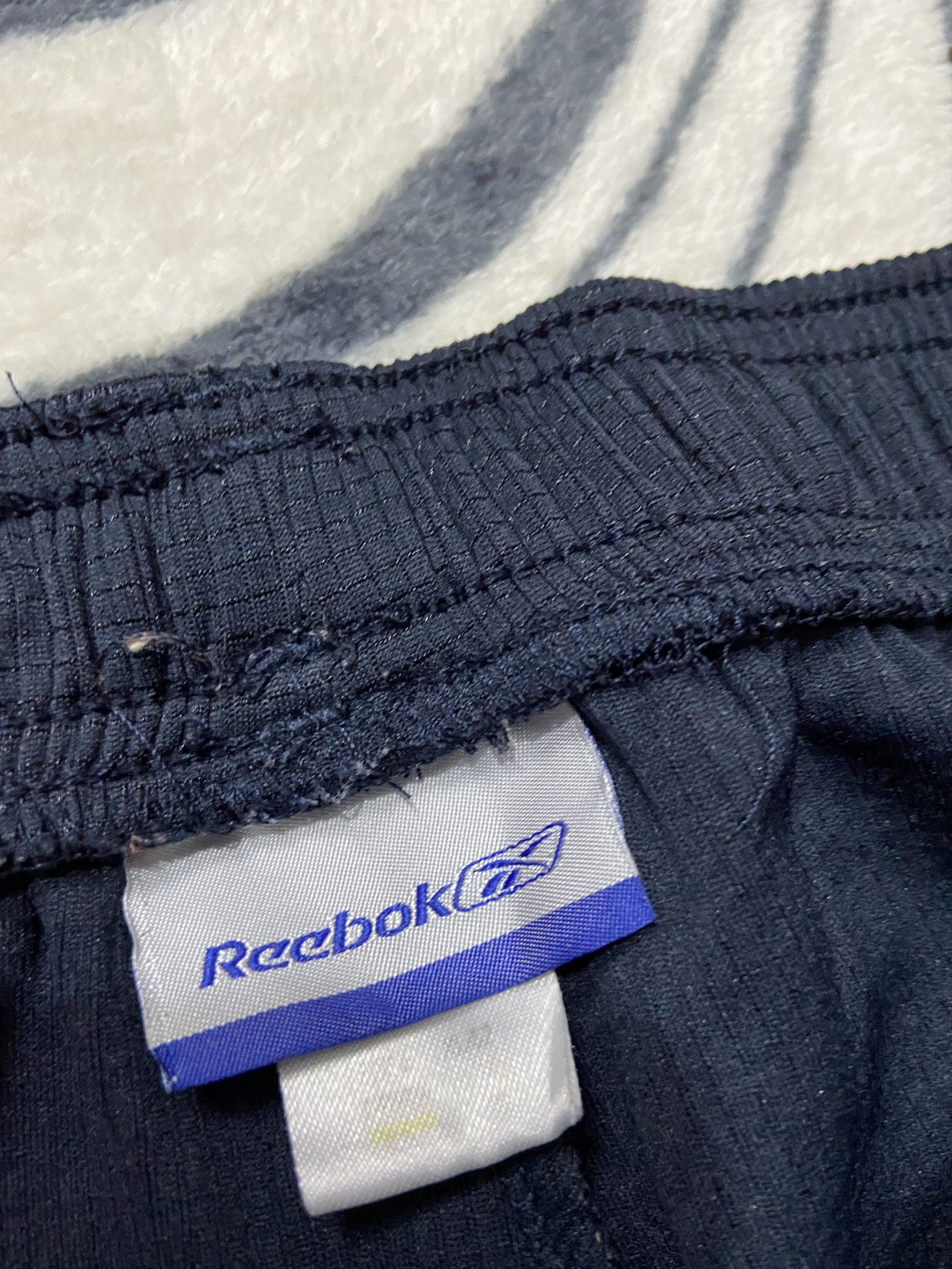 Reebok × Vintage Vintage Reebok Mens Shorts Y2K Size US 34 / EU 50 - 3 Thumbnail