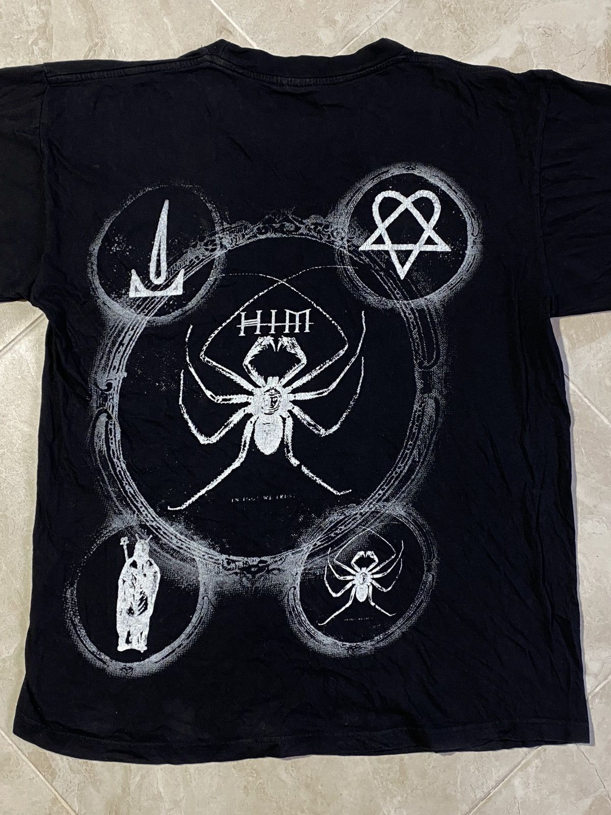 Band Tees Vintage 2004 HIM rock band t-shirt Size US M / EU 48-50 / 2 - 10 Thumbnail