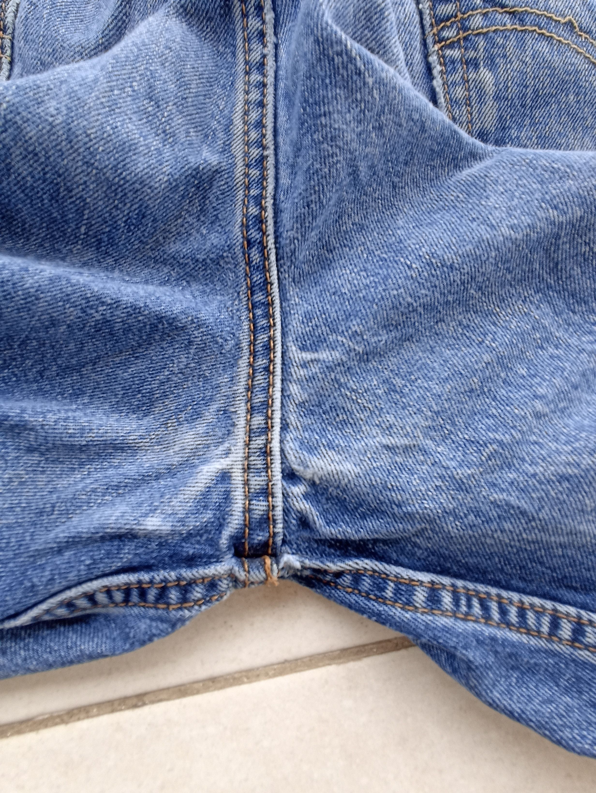 Jean × Levi's × Vintage Vintage Levis 550 Blue Jeans - J202 Size US 39 - 9 Thumbnail