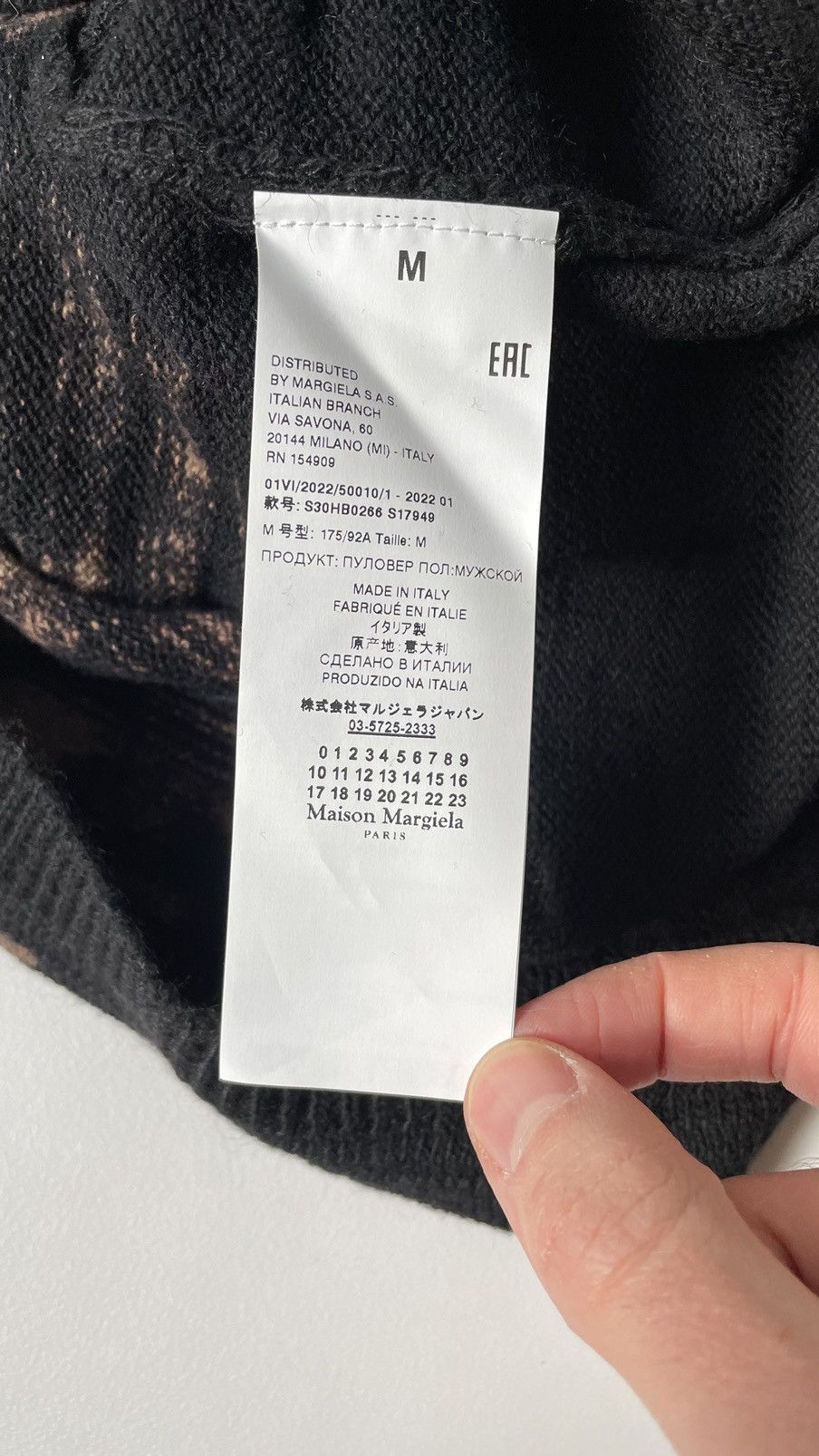 Maison Margiela A/W 22 Black Wool ‘Bleach Dye’ Sweater Size M / US 6-8 / IT 42-44 - 8 Thumbnail