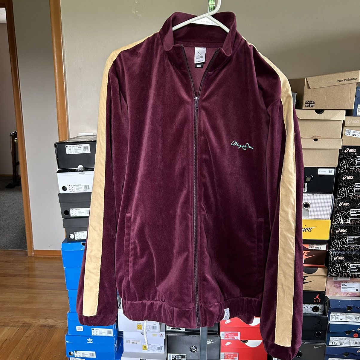 MAGIC STICK 2018 VELOUR SUEDE LEiSURE TRACK JACKET BYZANTiNE PURPLE WiNE Size US L / EU 52-54 / 3 - 3 Thumbnail