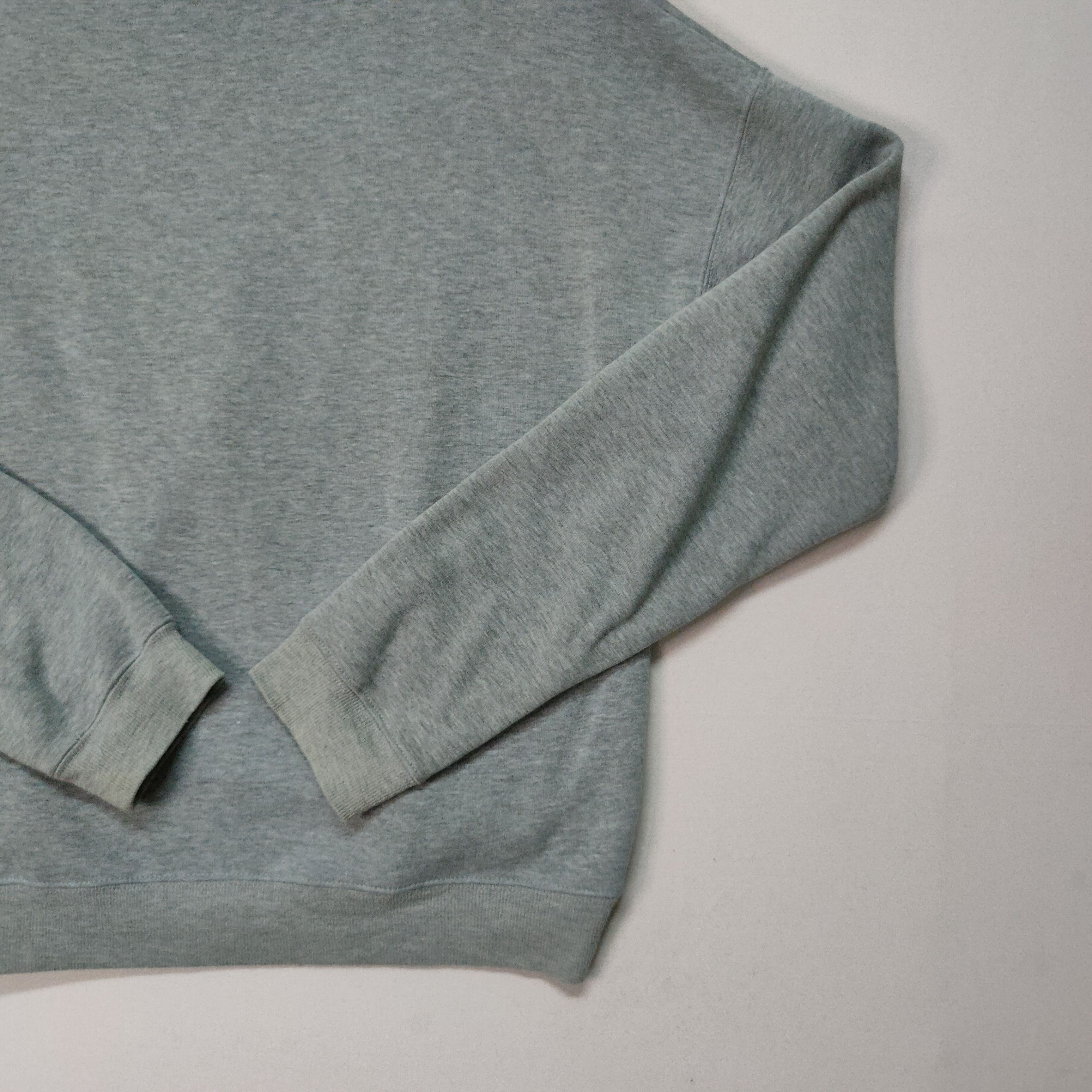 Vintage VINTAGE SHINY RIPPLE EMBROIDERY LOGO SWEATSHIRT Size US M / EU 48-50 / 2 - 6 Thumbnail