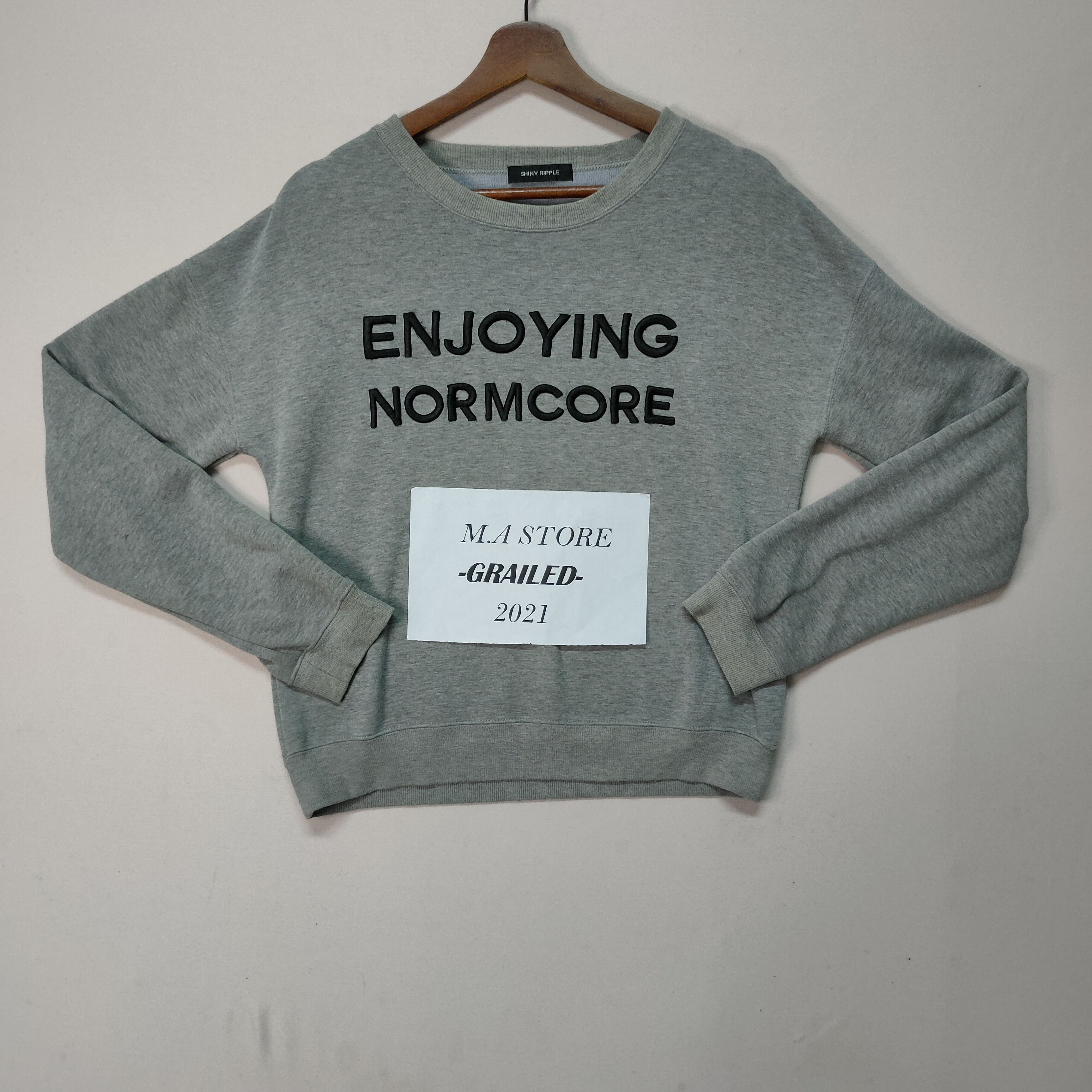 Vintage VINTAGE SHINY RIPPLE EMBROIDERY LOGO SWEATSHIRT Size US M / EU 48-50 / 2 - 1 Thumbnail