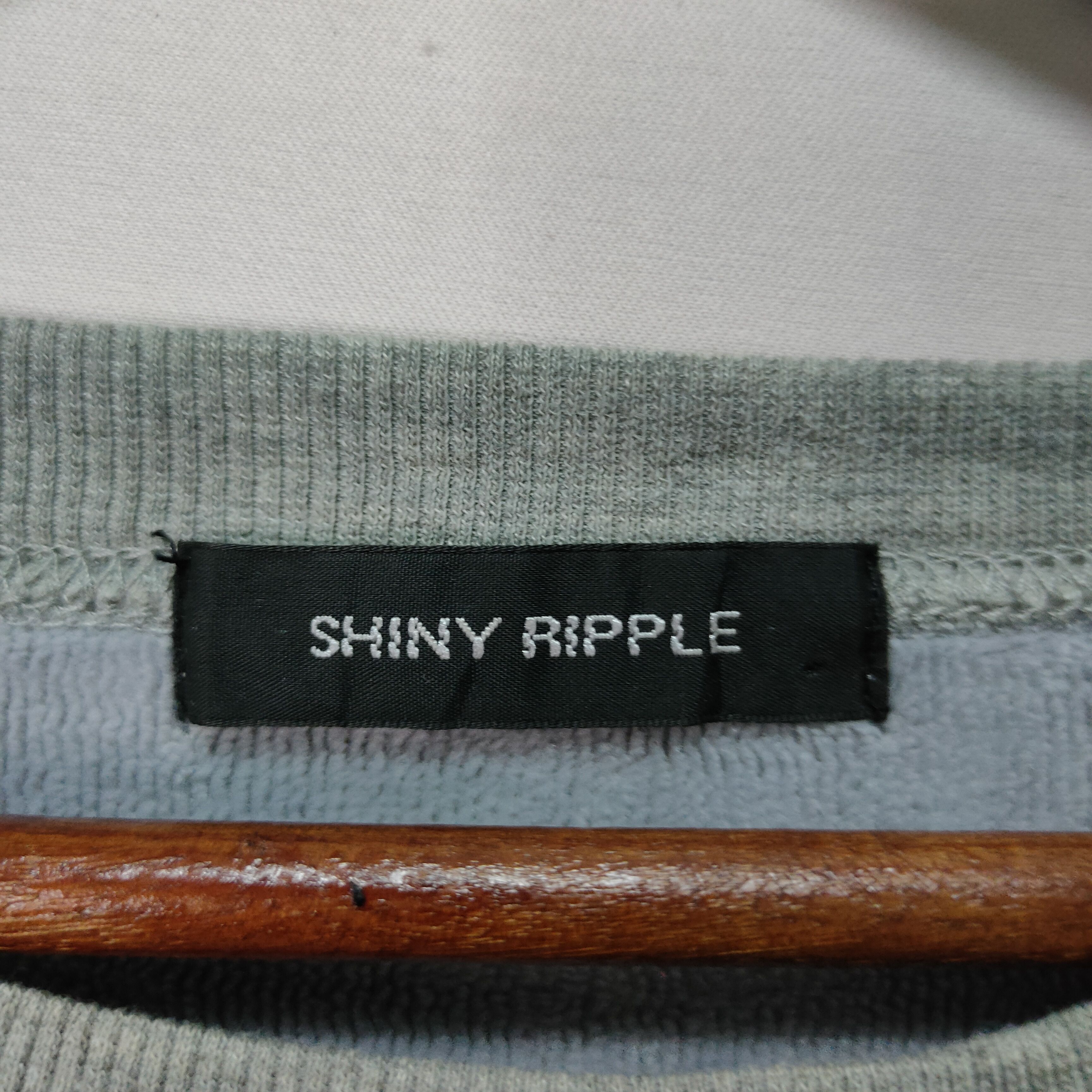 Vintage VINTAGE SHINY RIPPLE EMBROIDERY LOGO SWEATSHIRT Size US M / EU 48-50 / 2 - 11 Thumbnail