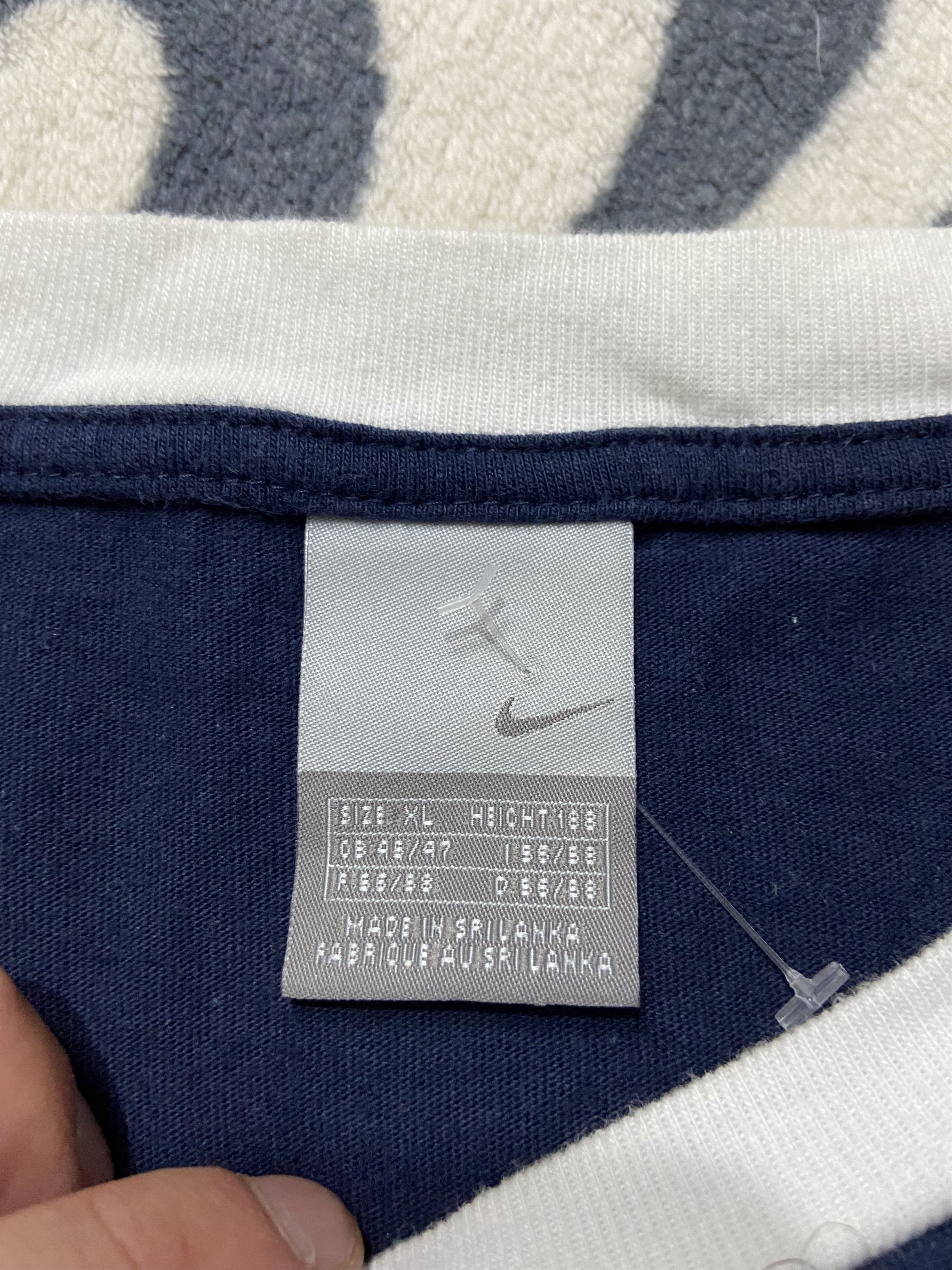 Nike Nike Vintage Mens Crew Neck T-Shirt Tee Y2K Size US L / EU 52-54 / 3 - 3 Thumbnail