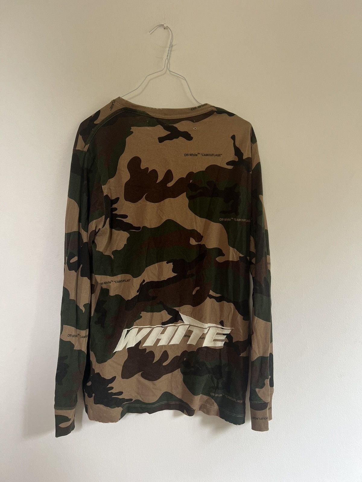 Off-White Off white camouflage Long sleeve TEE Size US M / EU 48-50 / 2 - 8 Thumbnail