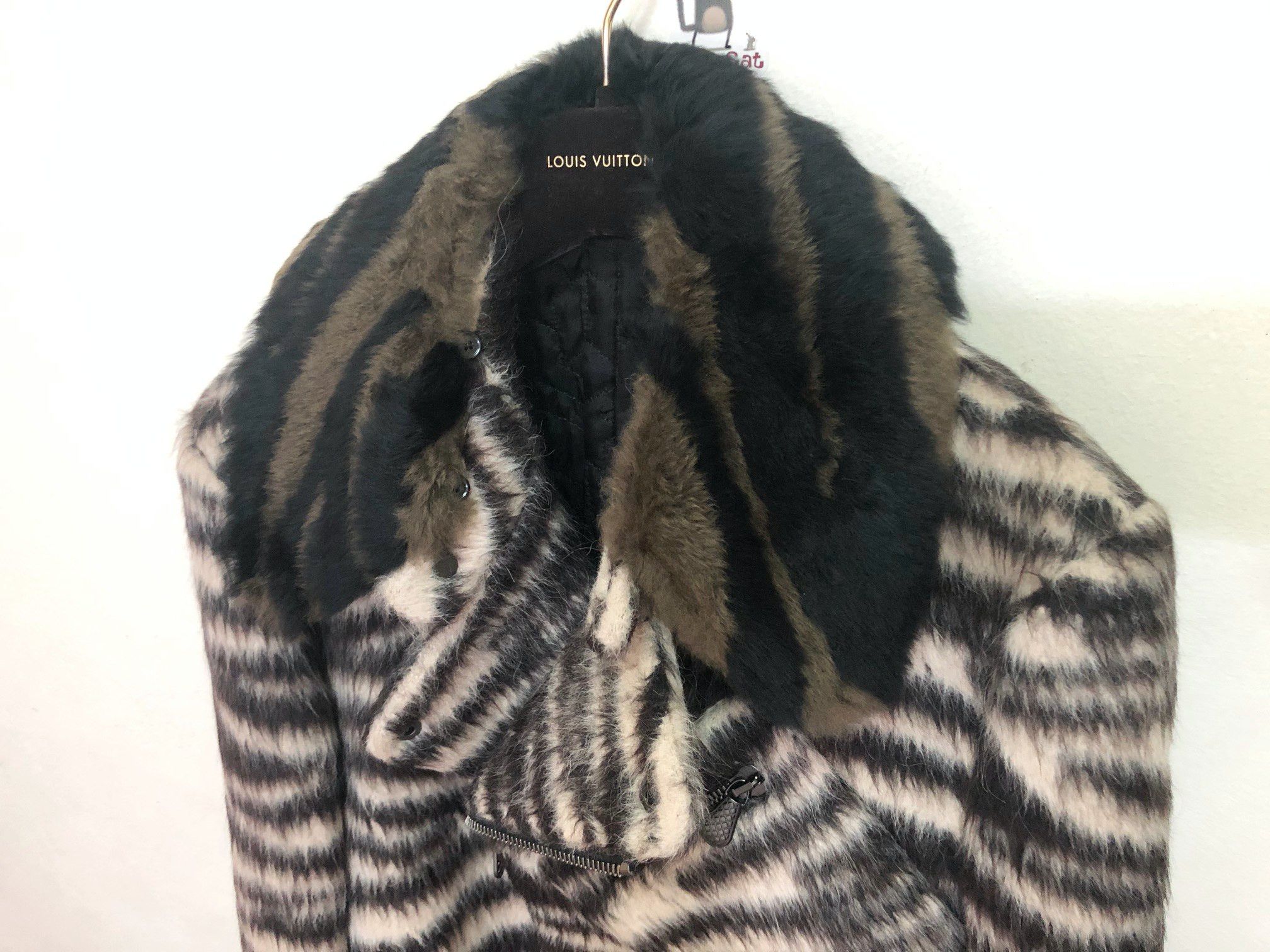 Bottega Veneta [FINAL PRICE] Bottega Venetta Lamb Fur Jacket [RRP $2,900] Size US S / EU 44-46 / 1 - 3 Thumbnail