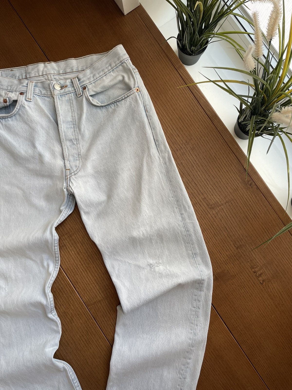 Levi's × Vintage Vintage 90’s Y2K Levi’s 501 Blue Stonewashed Denim Jeans Size US 31 - 4 Thumbnail