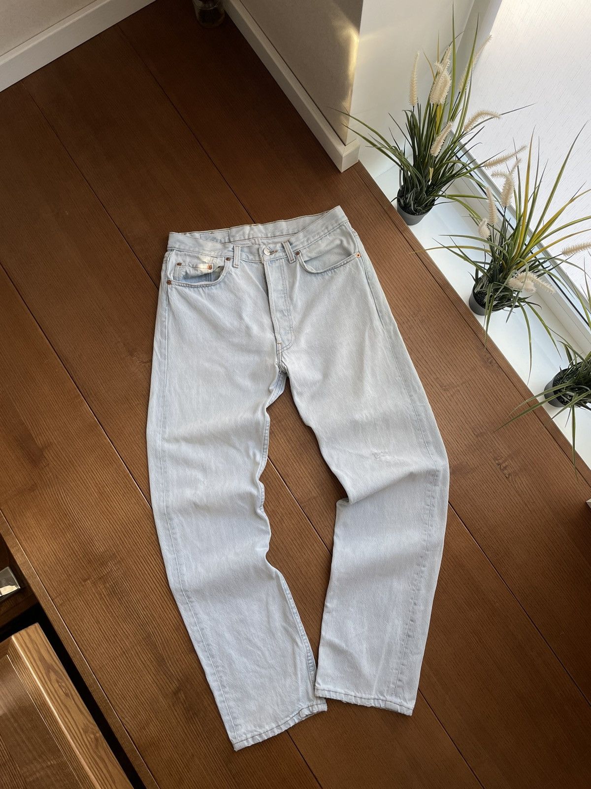 Levi's × Vintage Vintage 90’s Y2K Levi’s 501 Blue Stonewashed Denim Jeans Size US 31 - 2 Thumbnail