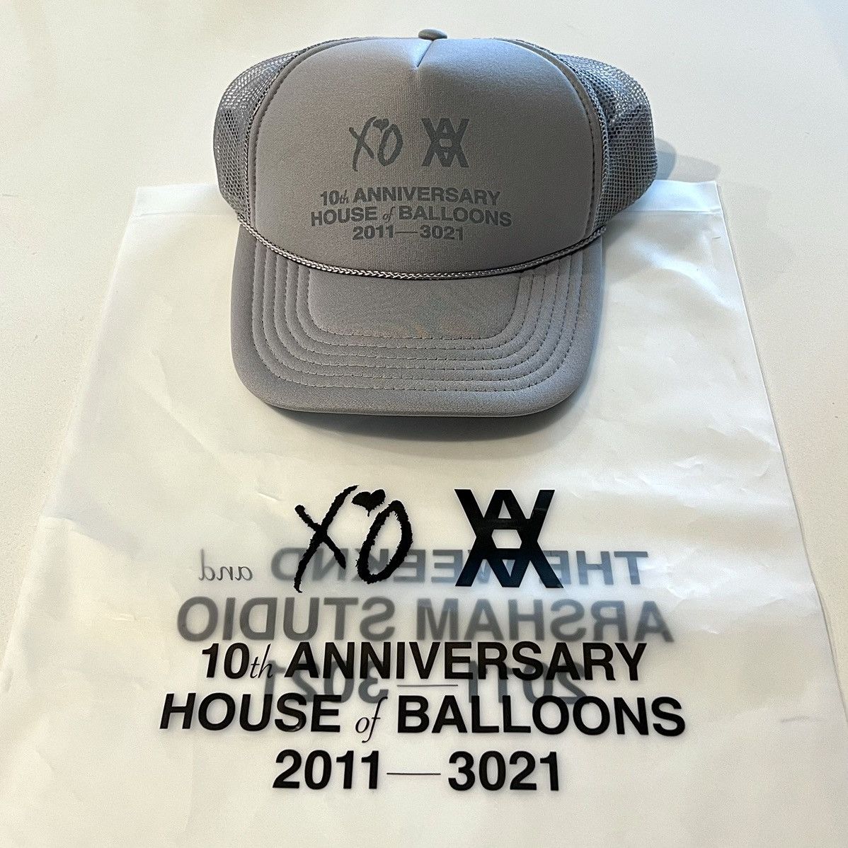 image of Daniel Arsham Hob 10Th Anniversary Trucker Hat in Grey, Men's
