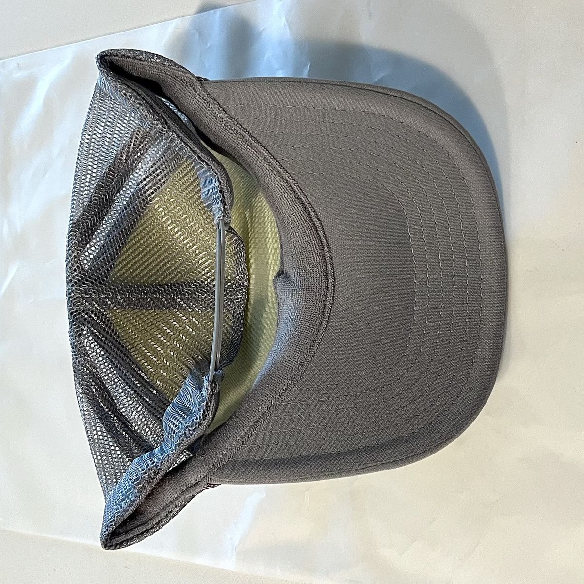 Daniel Arsham × The Weeknd The Weeknd x Daniel Arsham HoB 10th Anniversary Trucker Hat Size ONE SIZE - 2 Thumbnail