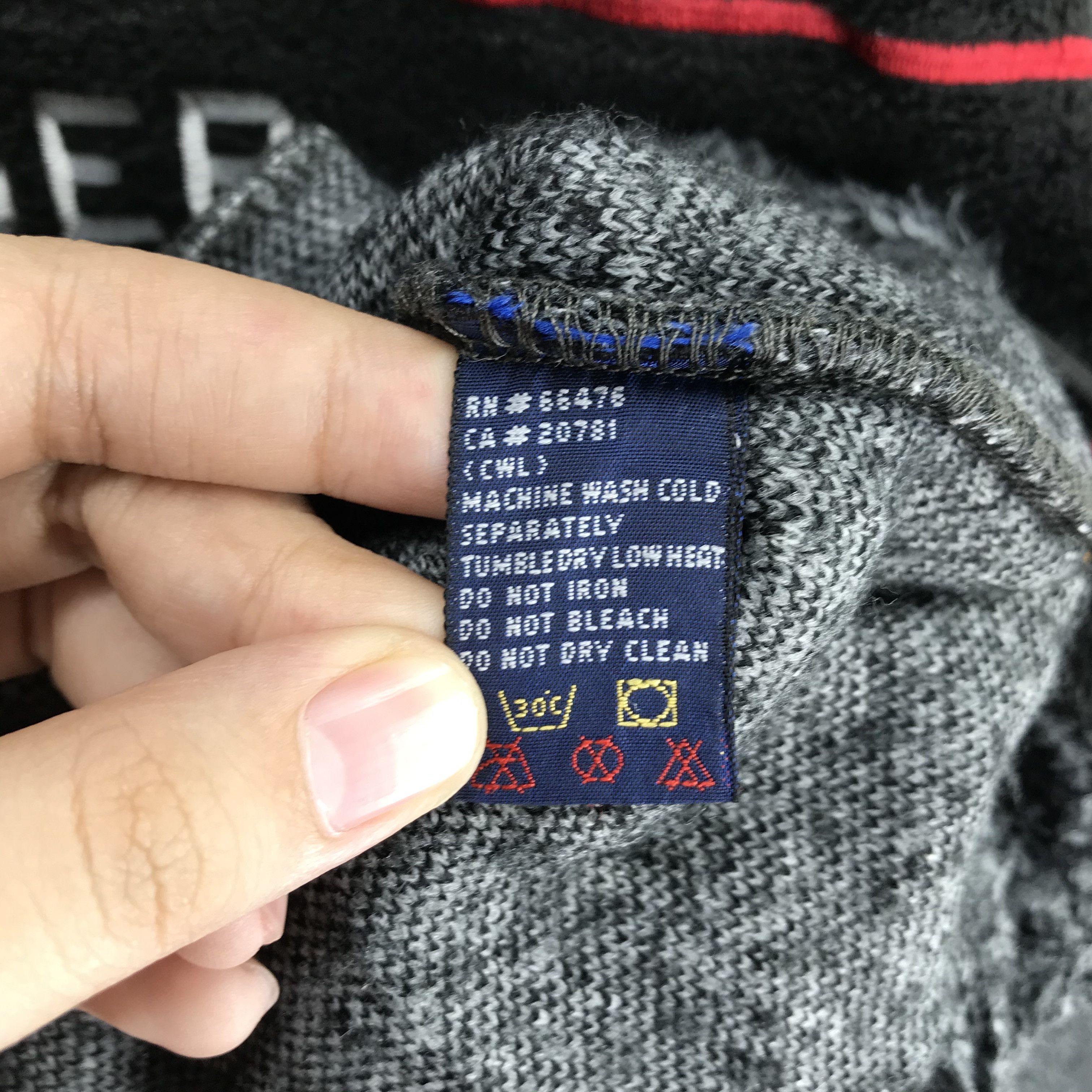 Tommy Hilfiger TOMMY HILFIGER Embroidery Big Logo Half Zip Fleece #2508-97 Size US L / EU 52-54 / 3 - 8 Thumbnail