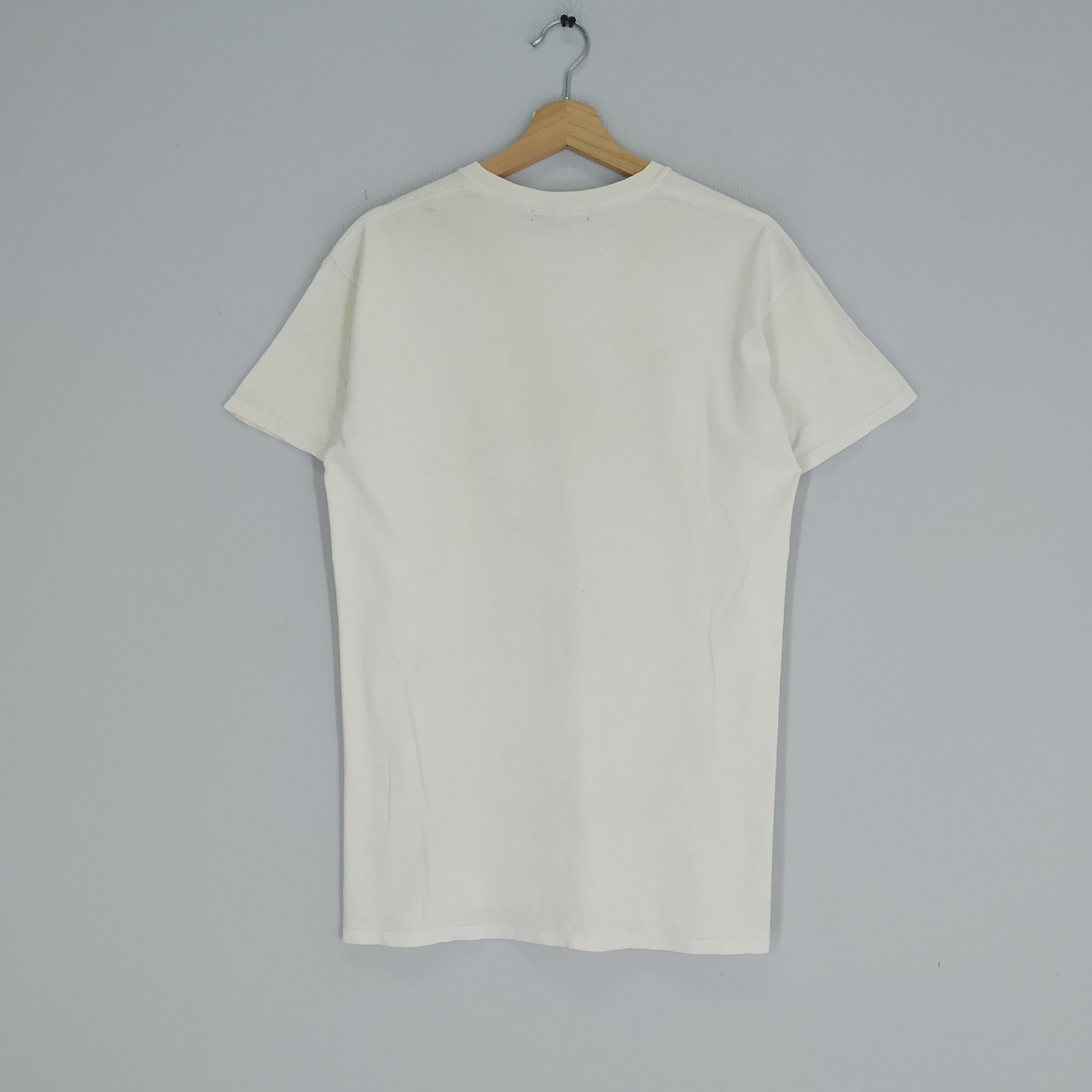 Japanese Brand Vintage Undercover Jun Takahashi Big Logo U Japan T-shirt Size US M / EU 48-50 / 2 - 2 Thumbnail