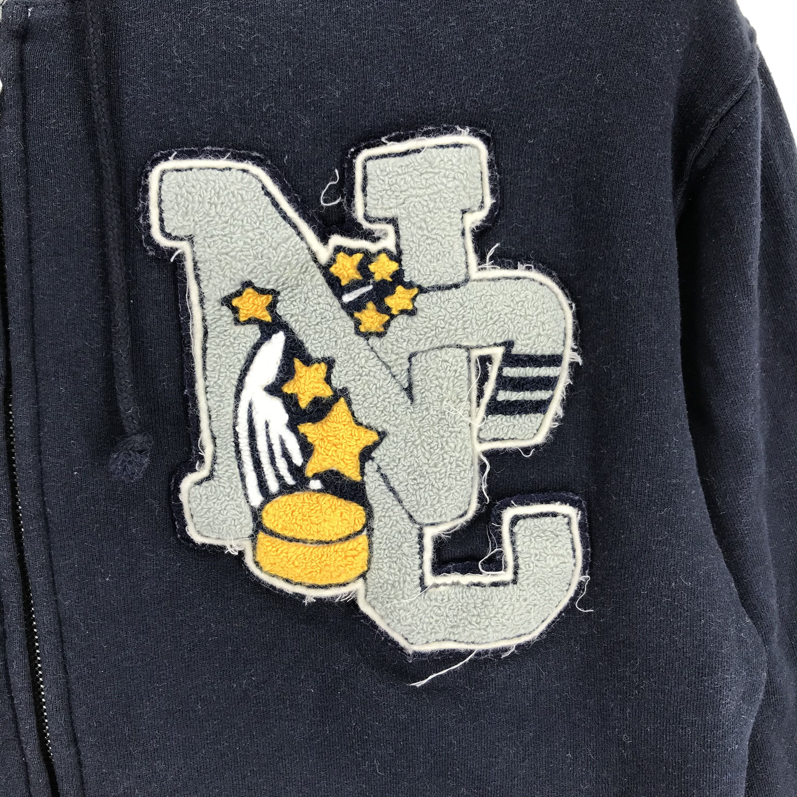Champion Champion NC Team Patches Logo Zipper Hoodies #2510-97 Size US M / EU 48-50 / 2 - 3 Thumbnail