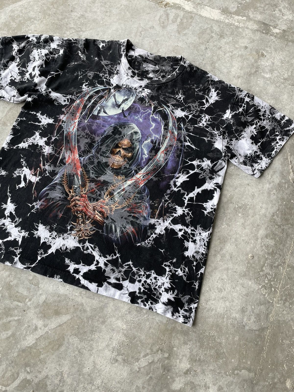 Vintage Vintage Wild Evil Devil Death Full Printed Tee Shirt Size L Size US L / EU 52-54 / 3 - 4 Thumbnail