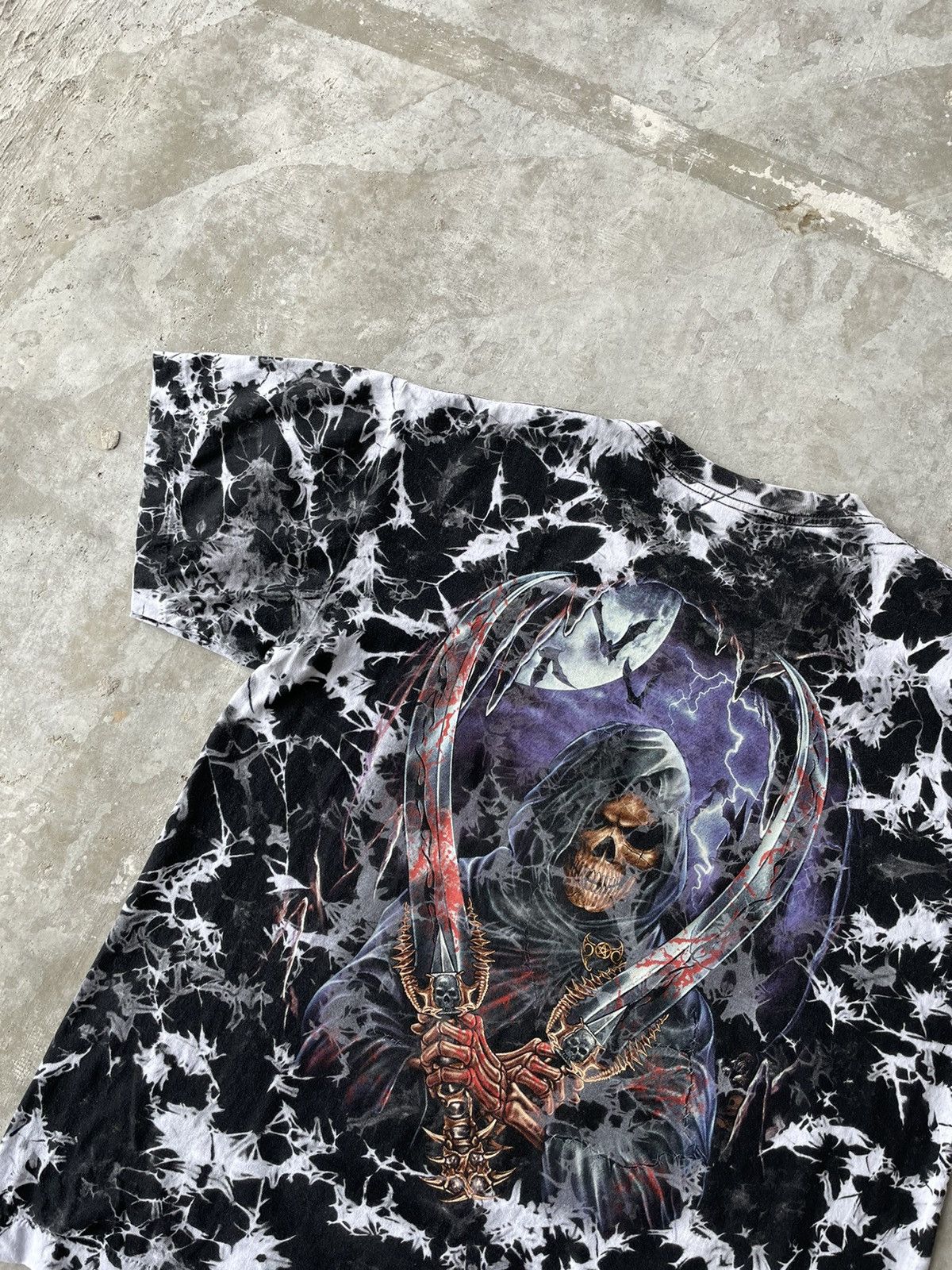 Vintage Vintage Wild Evil Devil Death Full Printed Tee Shirt Size L Size US L / EU 52-54 / 3 - 14 Thumbnail