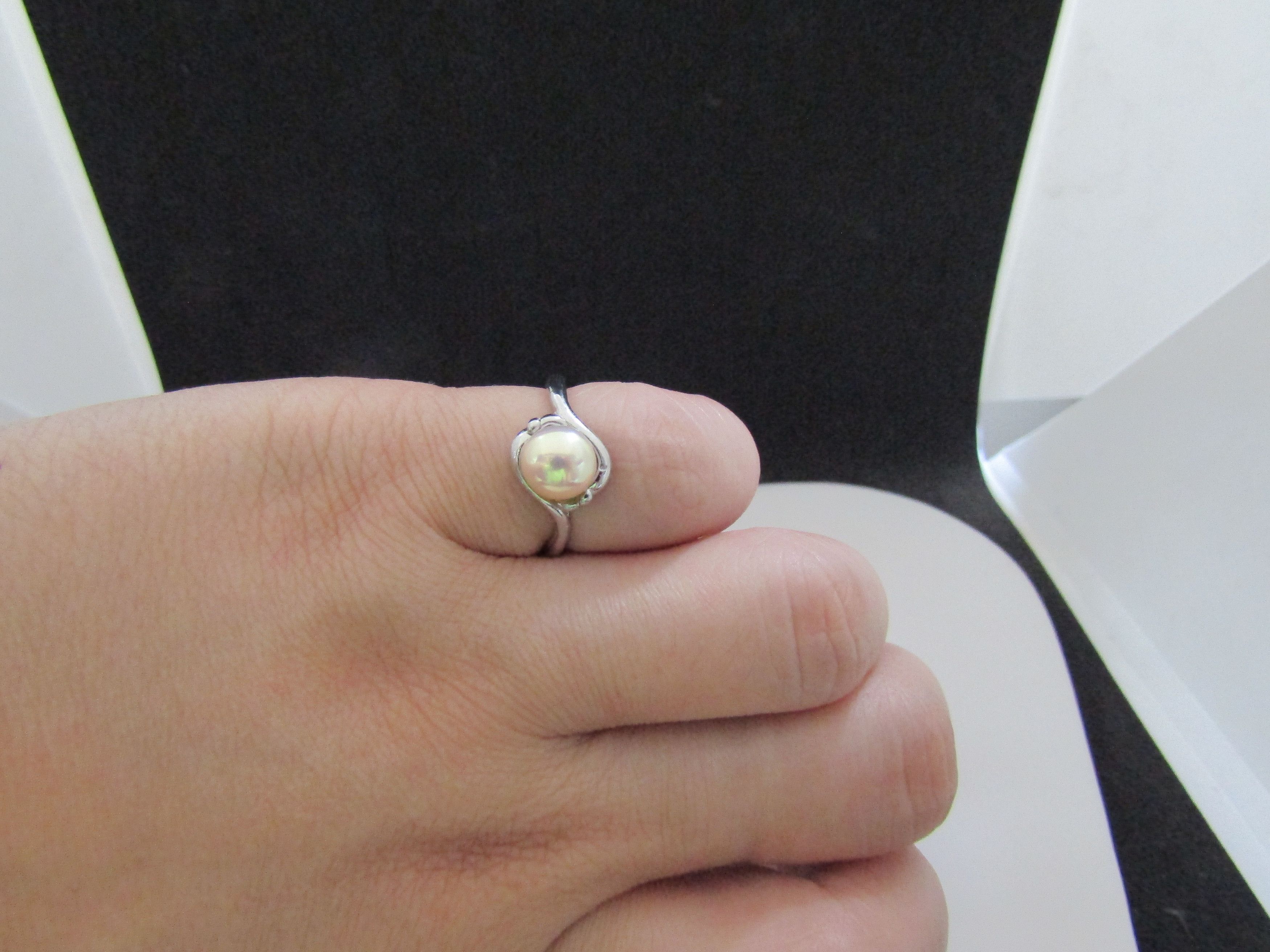 Jewelry Cream Freshwater Pearl Ring - US Size 5.25 Size ONE SIZE - 3 Thumbnail