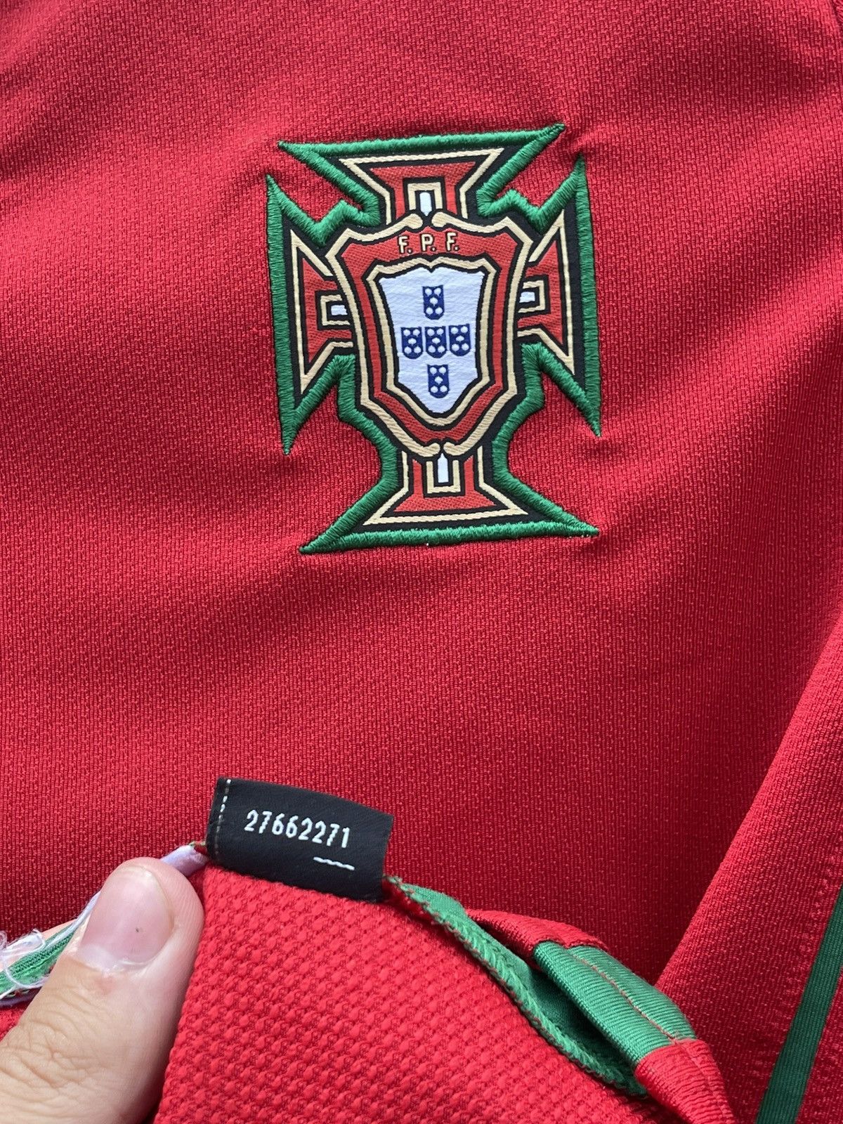 Other Nike Portugal Vintage soccer jersey Ronaldo 7 Size US XS / EU 42 / 0 - 10 Thumbnail