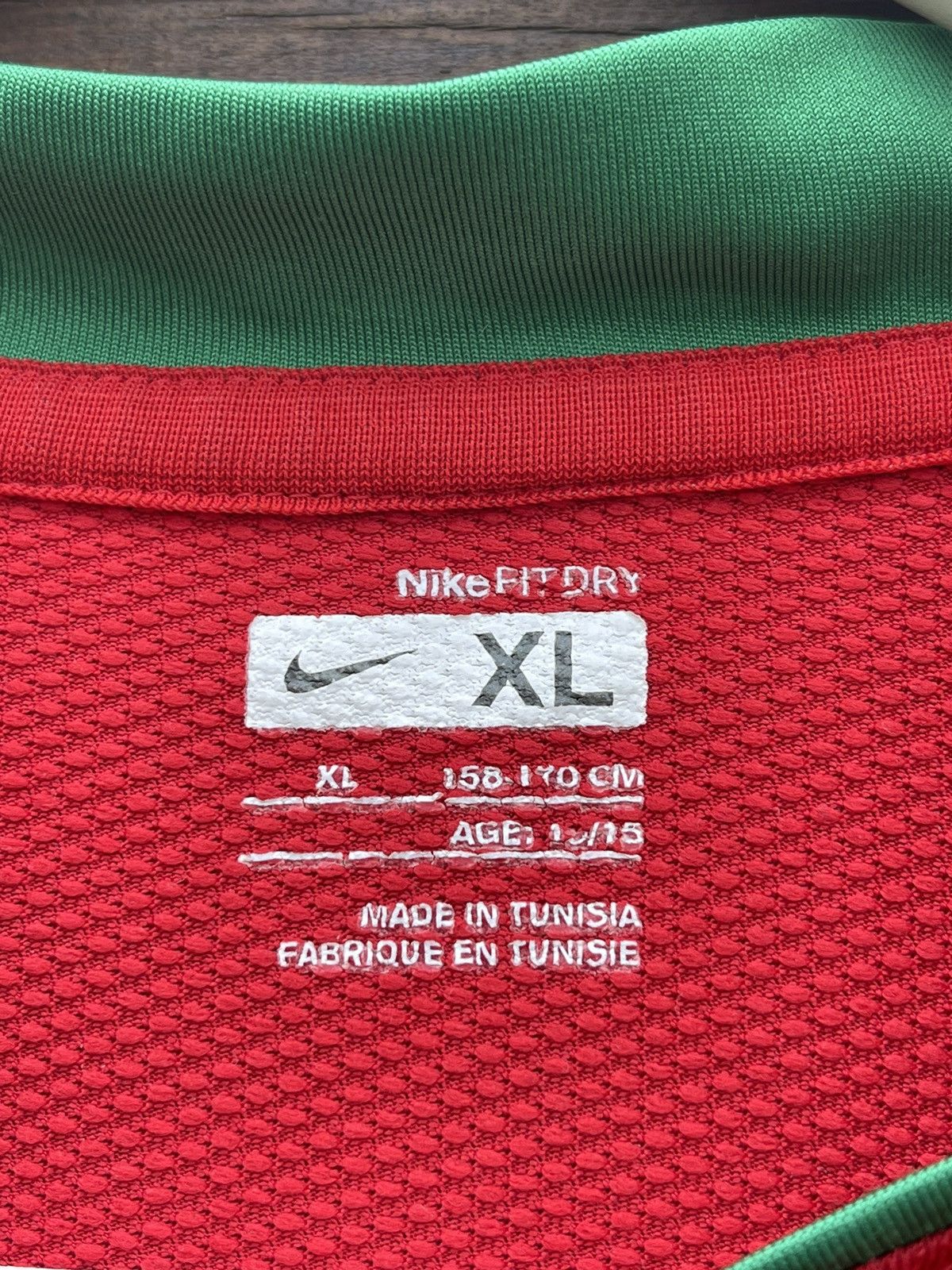 Other Nike Portugal Vintage soccer jersey Ronaldo 7 Size US XS / EU 42 / 0 - 8 Thumbnail