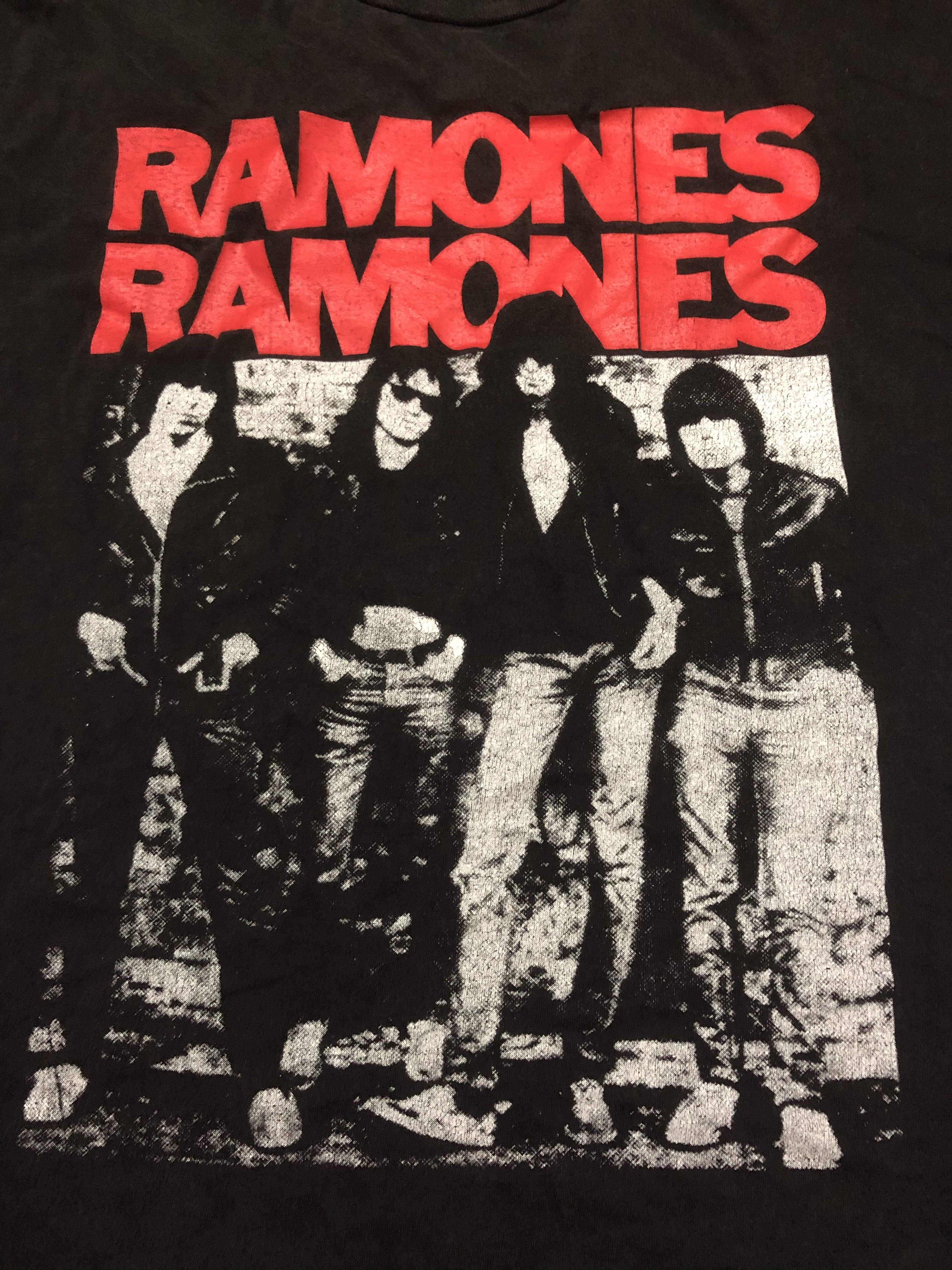 Band Tees Vintage Bootleg Ramones Band Tshirt Size US L / EU 52-54 / 3 - 2 Thumbnail