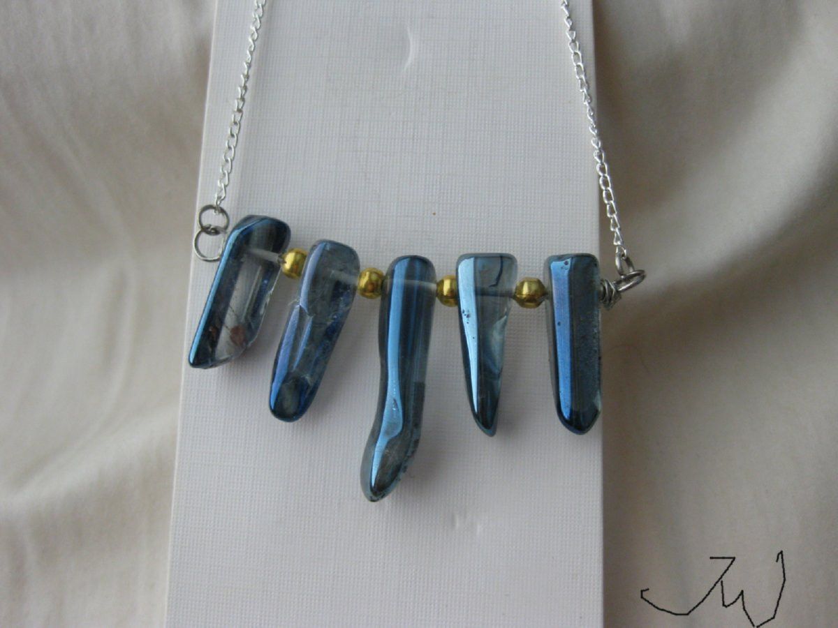 Handmade × Jewelry Blue Quartz Crystal necklace with gold beads Size ONE SIZE - 4 Thumbnail