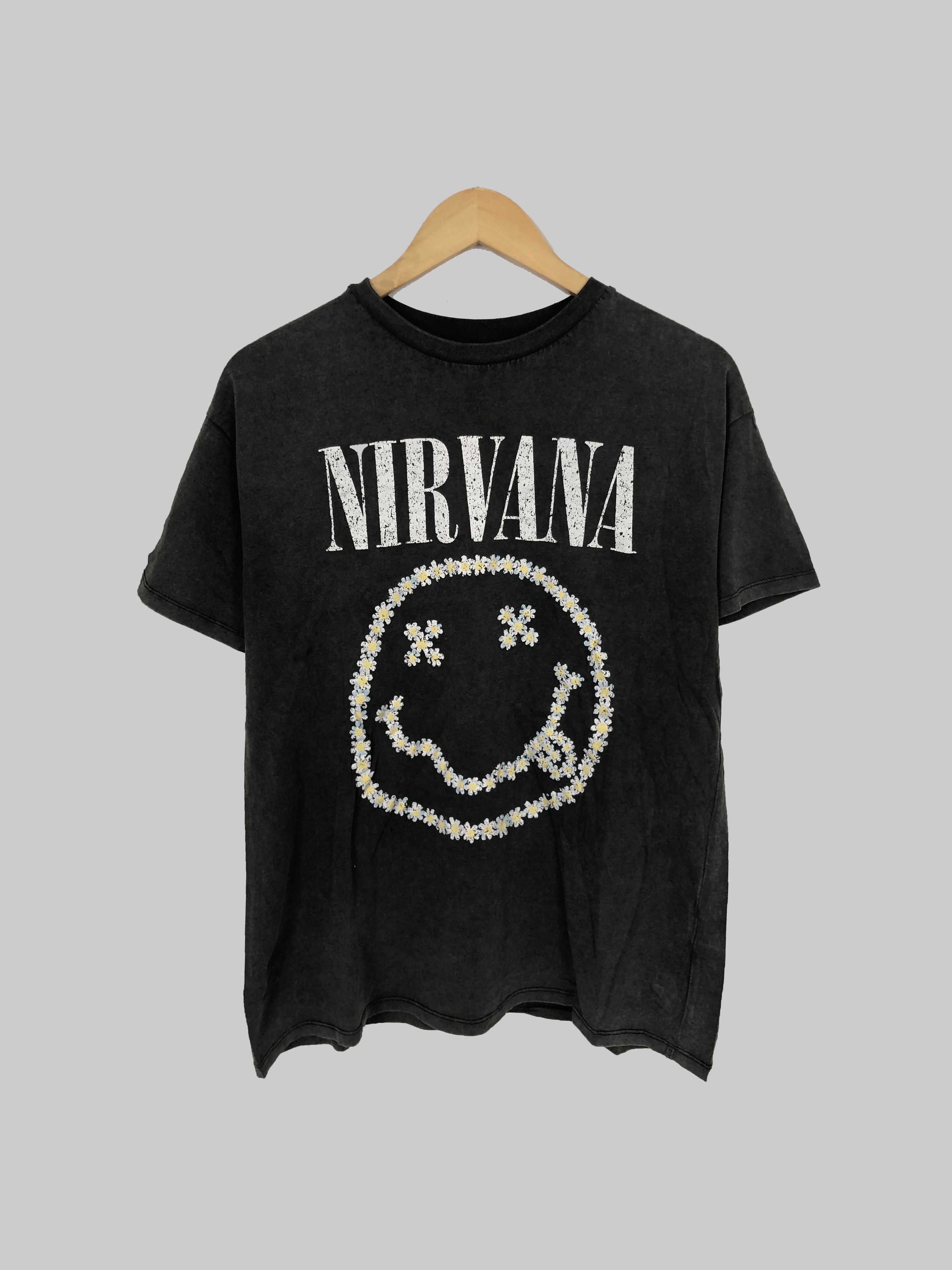 Band Tees Vintage 2021 Nirvana (Pearl Jam Foo Fighters Green Day) Size US L / EU 52-54 / 3 - 1 Thumbnail