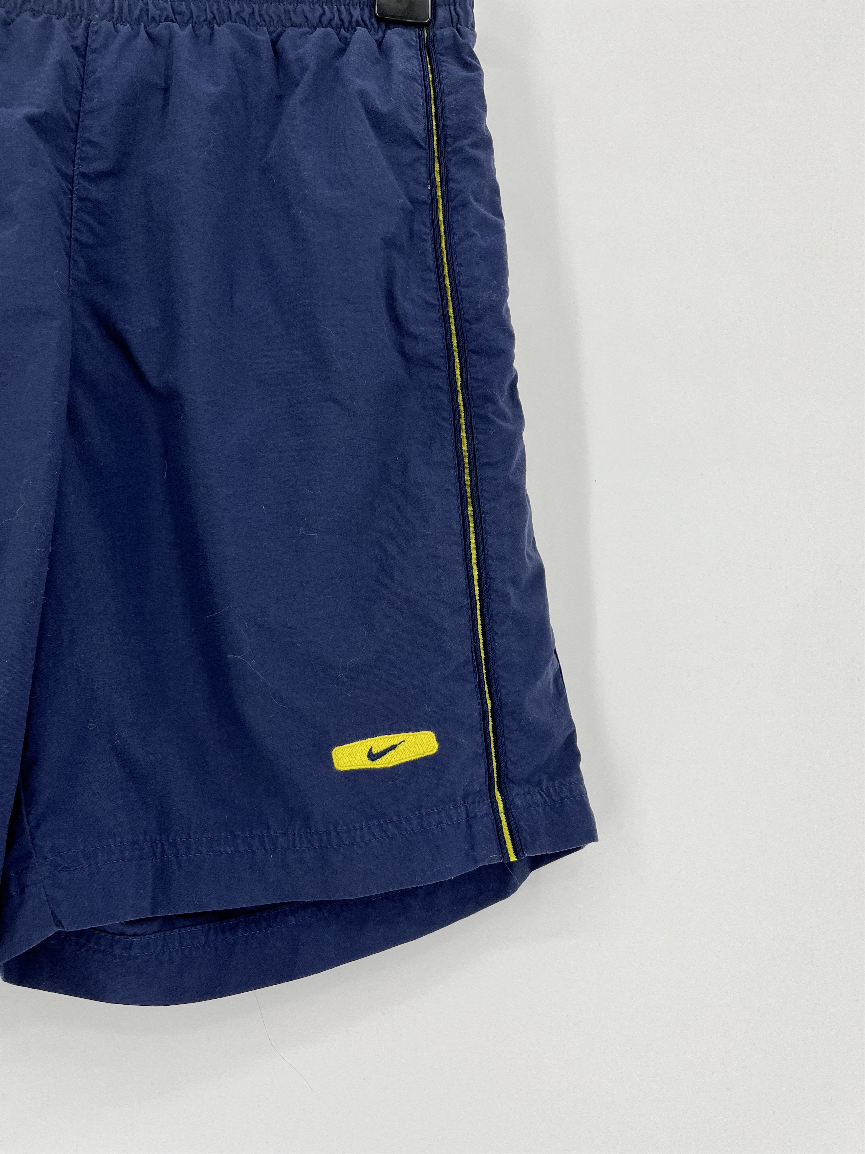 Nike 90s Vintage Nike Swoosh Logo Shorts Travis Style Size US 30 / EU 46 - 2 Thumbnail
