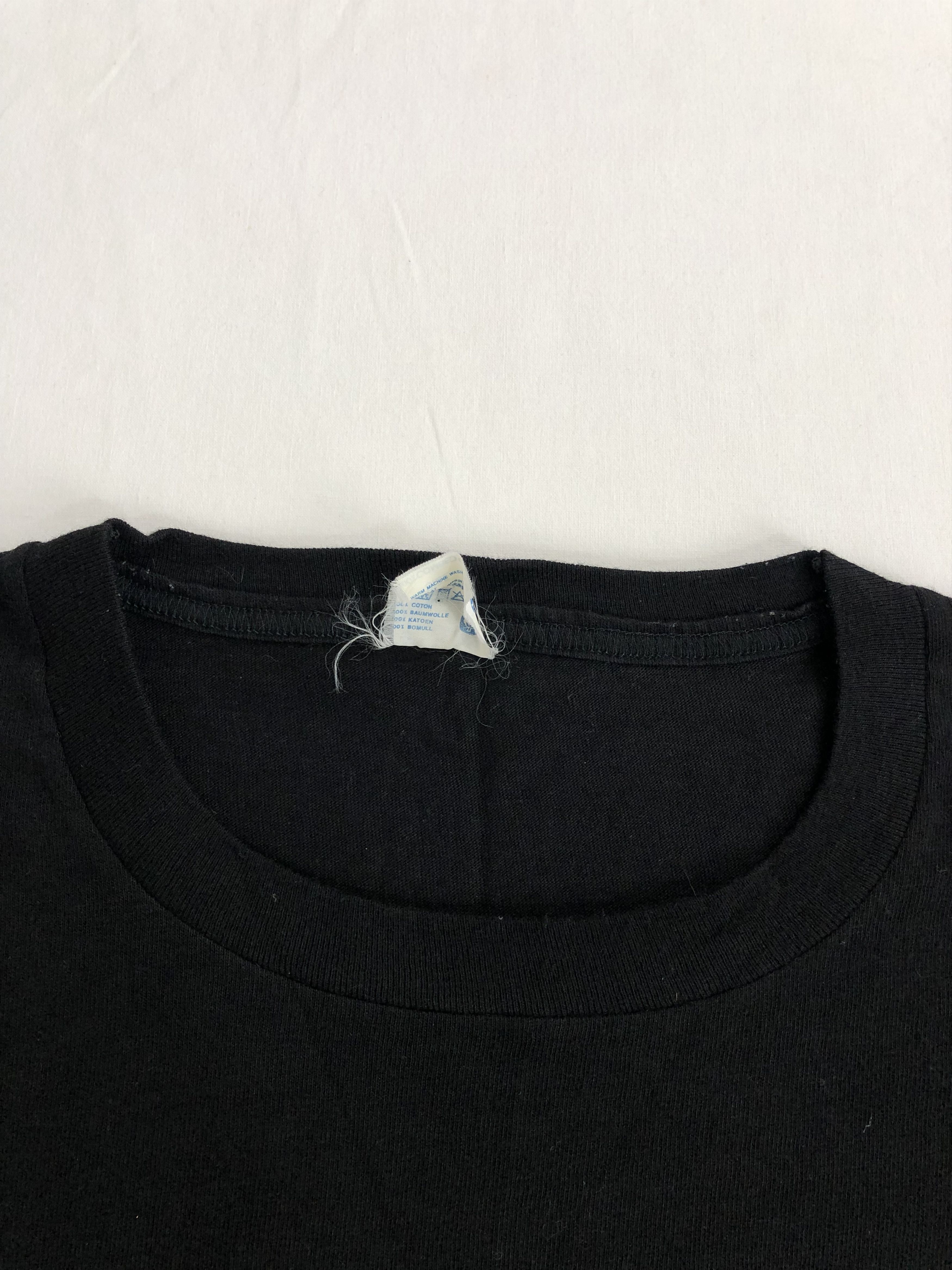 Band Tees Vintage 1987 Genesis Invisible Touch Tour (Pink Floyd) Size US L / EU 52-54 / 3 - 11 Thumbnail