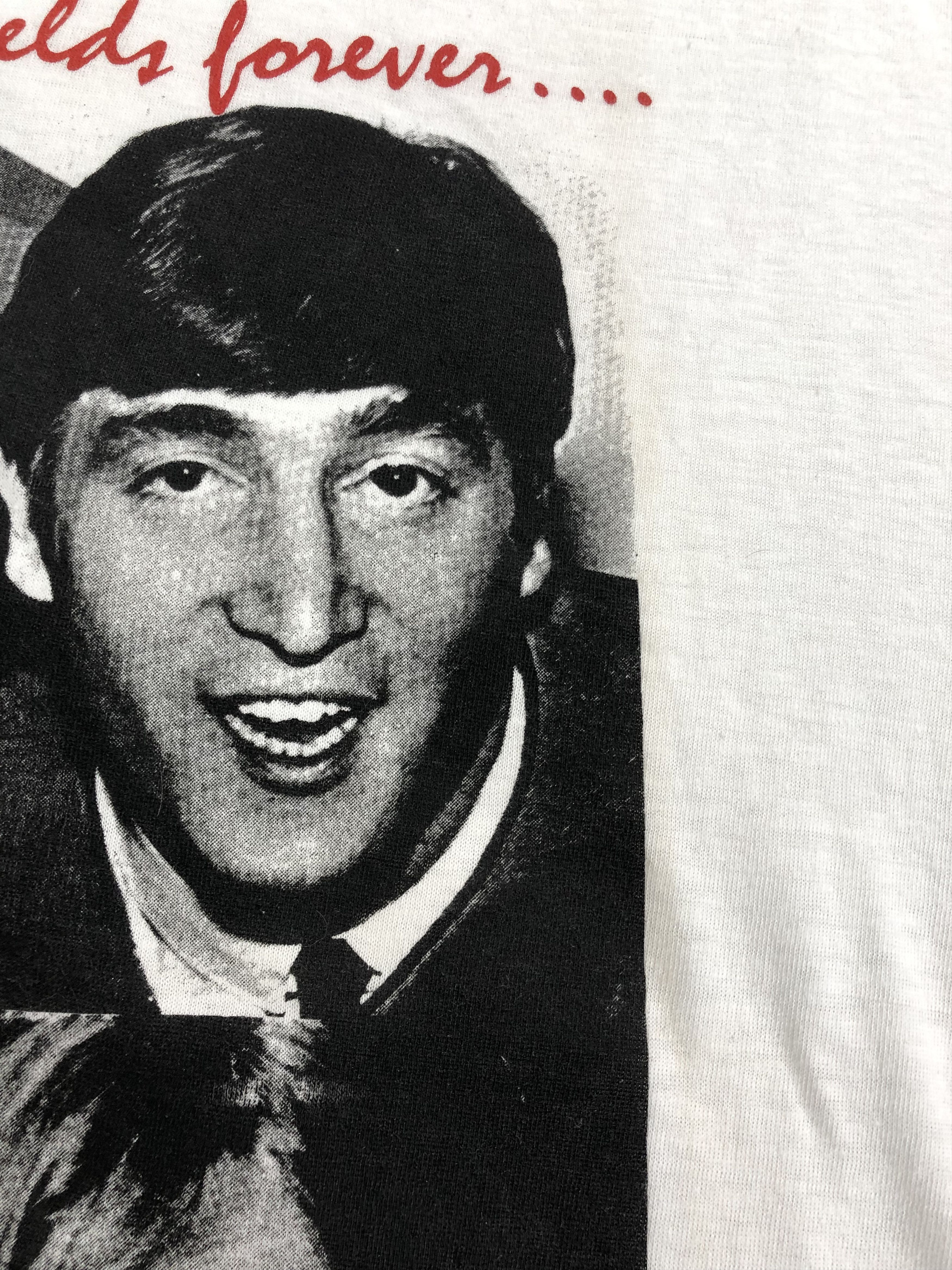 Band Tees Vintage 90s The Beatles Strawberry Fields Forever t-shirt Size US XL / EU 56 / 4 - 6 Thumbnail