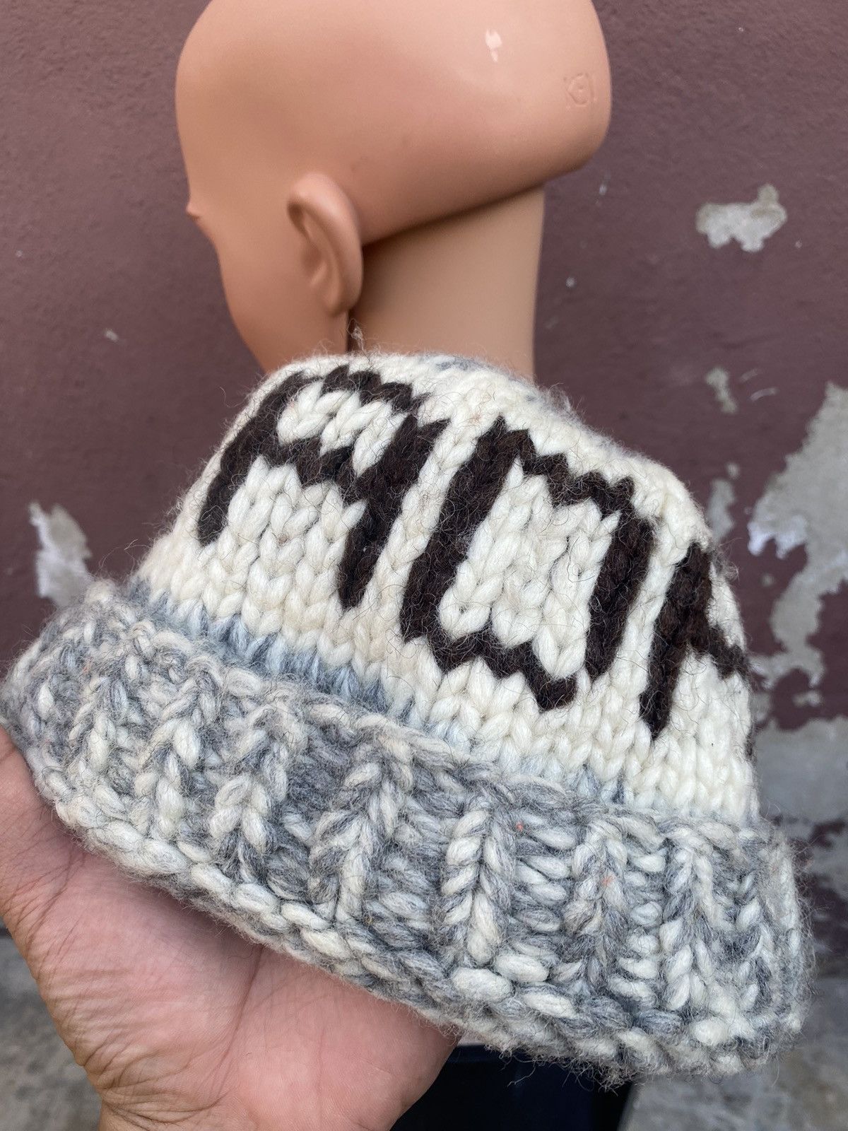 Vintage Vintage Canada Spellout Beanie Hat Size ONE SIZE - 5 Thumbnail