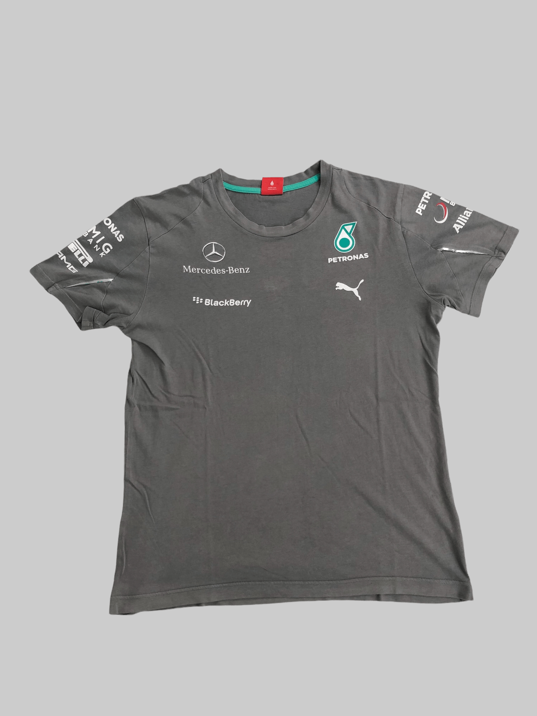 Formula 1 Mercedes Benz AMG Racing F1 Petronas Puma t-shirt Size US M / EU 48-50 / 2 - 3 Thumbnail