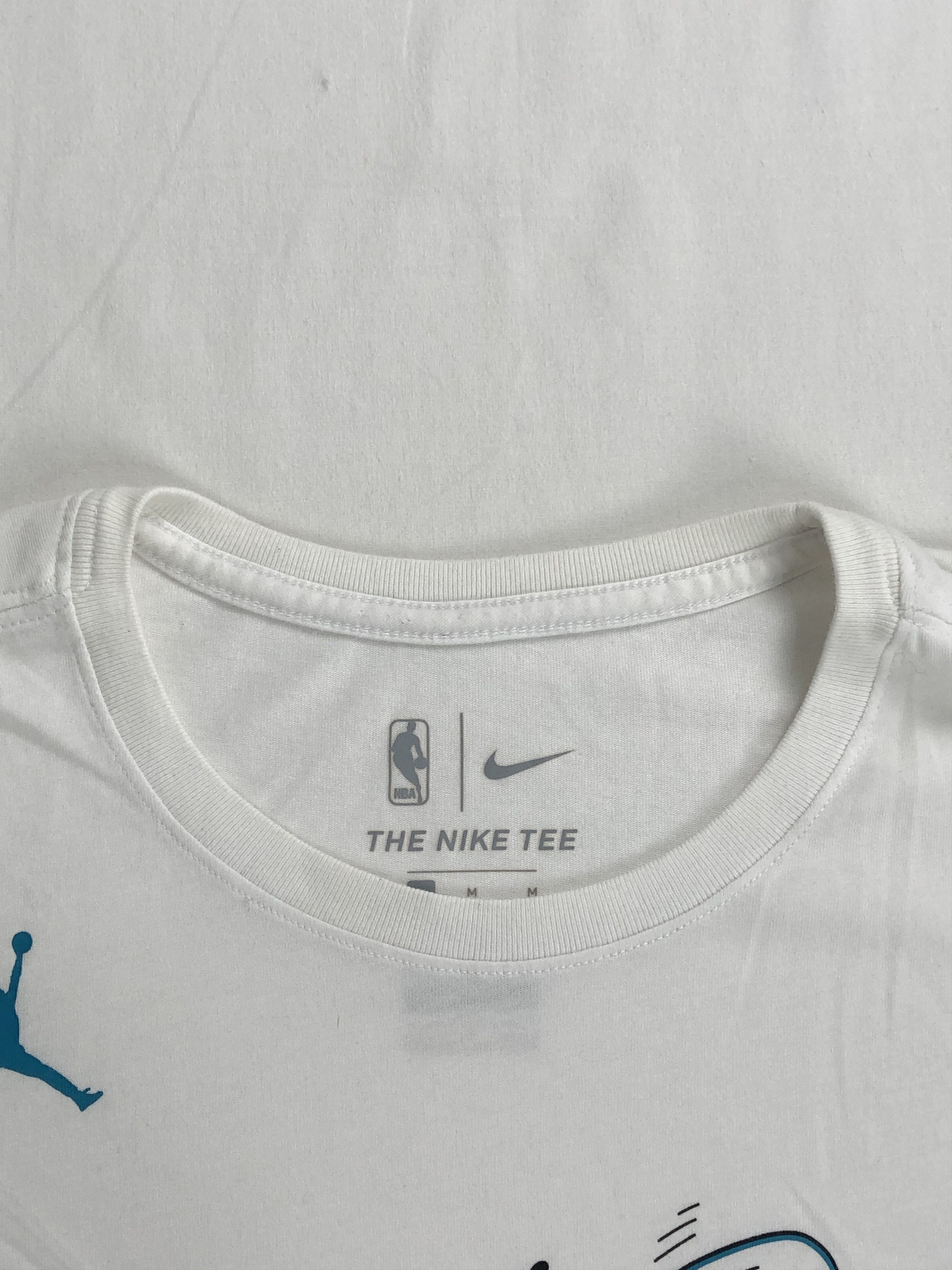 NBA Nike Charlotte Hornets NBA t-shirt Size US M / EU 48-50 / 2 - 6 Thumbnail