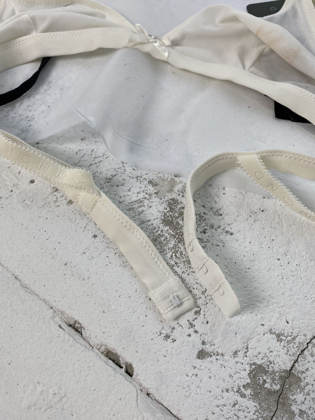 John Richmond ☁️CUTE JOHN RICHMOND MESH BRA☁️ Size ONE SIZE - 8 Thumbnail