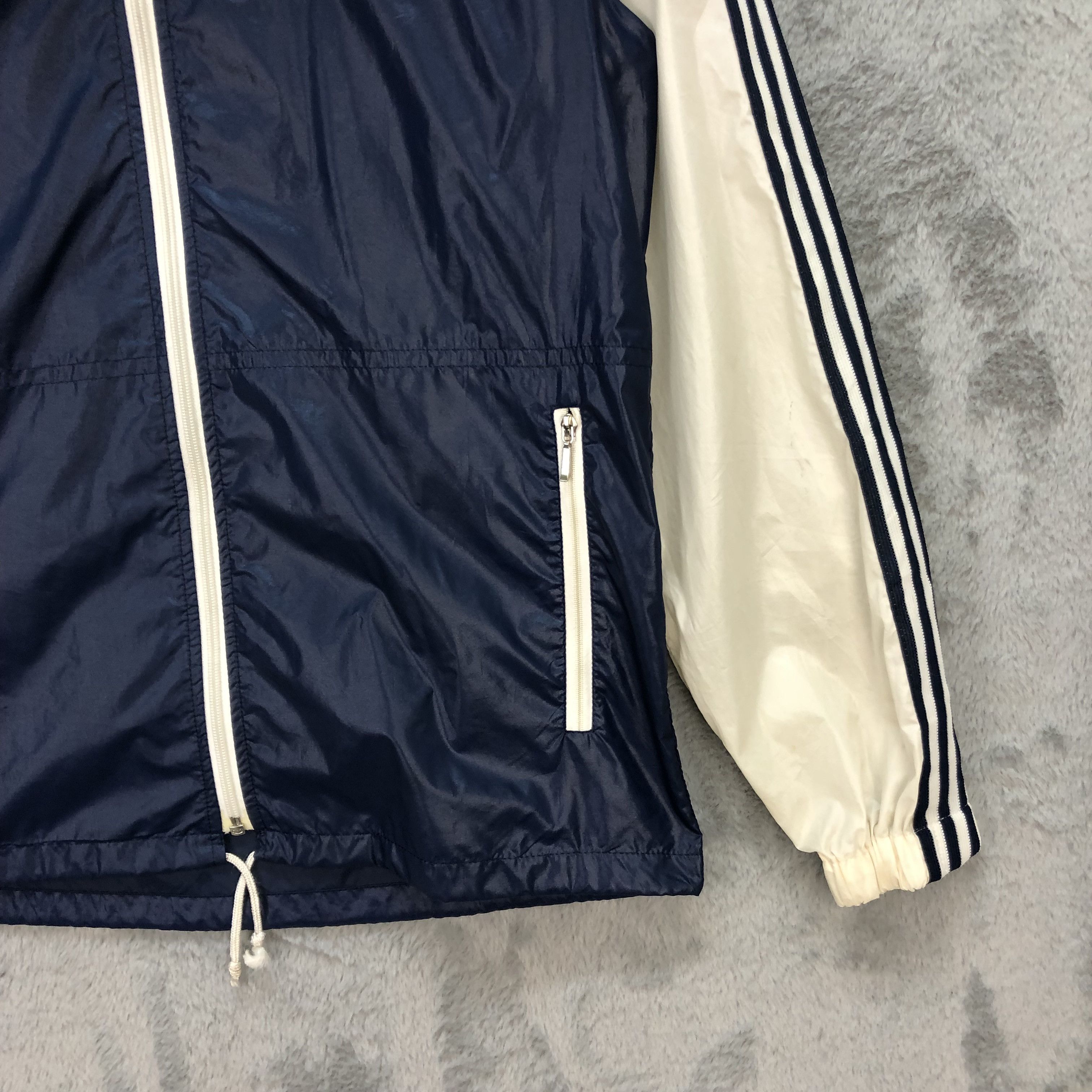 Adidas Vintage 90s Adidas Light Weight Jacket/Windbreaker #5954-215 Size US L / EU 52-54 / 3 - 6 Thumbnail