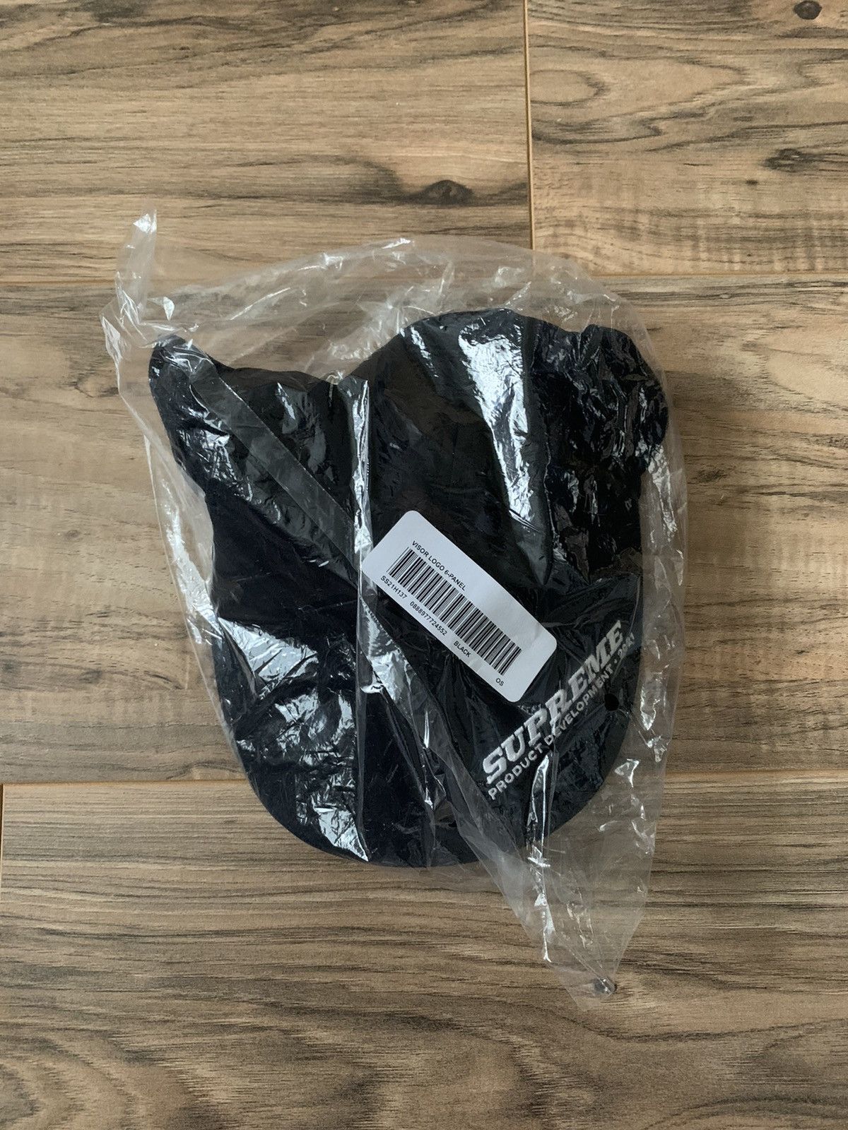 Supreme Supreme Visor Logo 6-Panel Size ONE SIZE - 1 Thumbnail