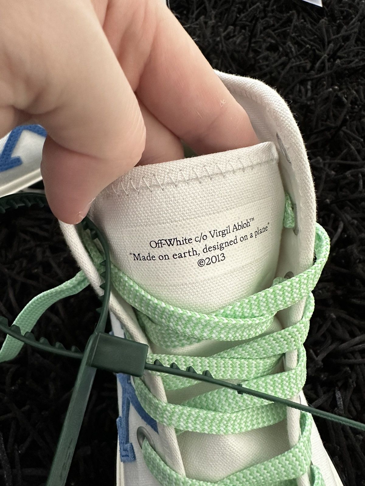 Off-White Off-White Vulc Sneakers Size US 11 / EU 44 - 11 Thumbnail